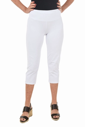 Pull-On Slimming Capri Pant LightweightWeave
