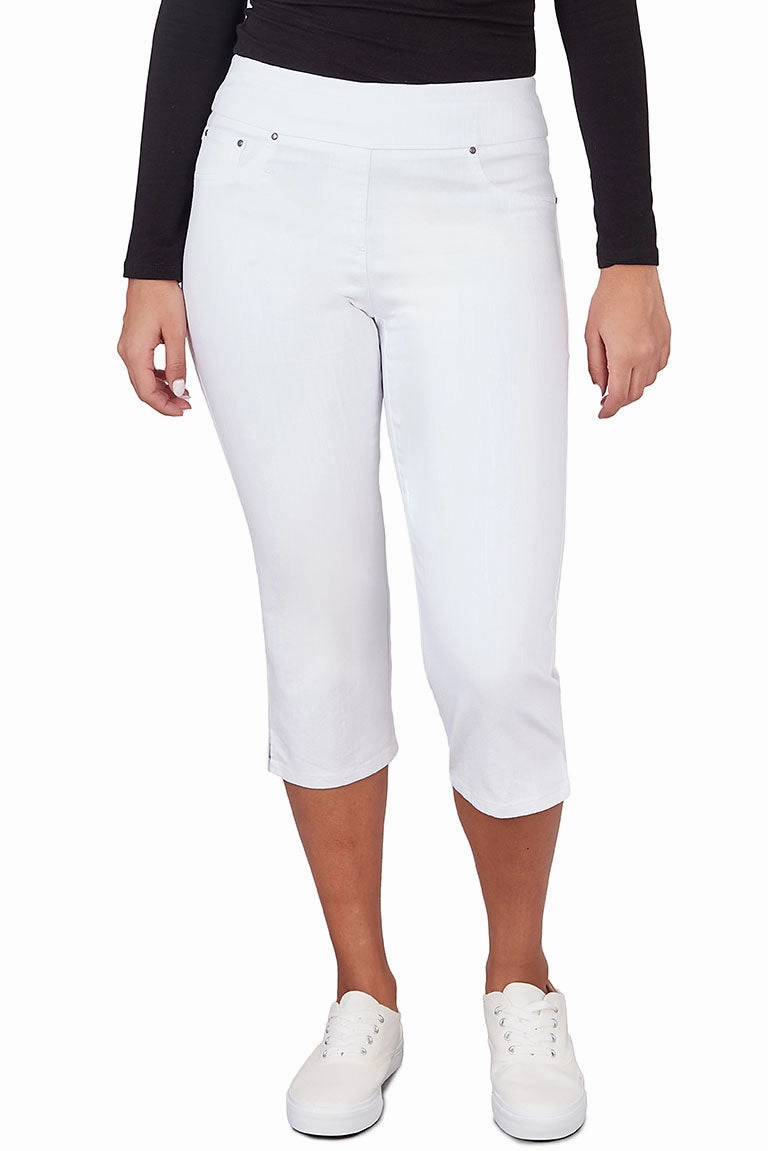 Airy Feel Non Tapered Leg Pull-On Stretch Denim Capri Pant