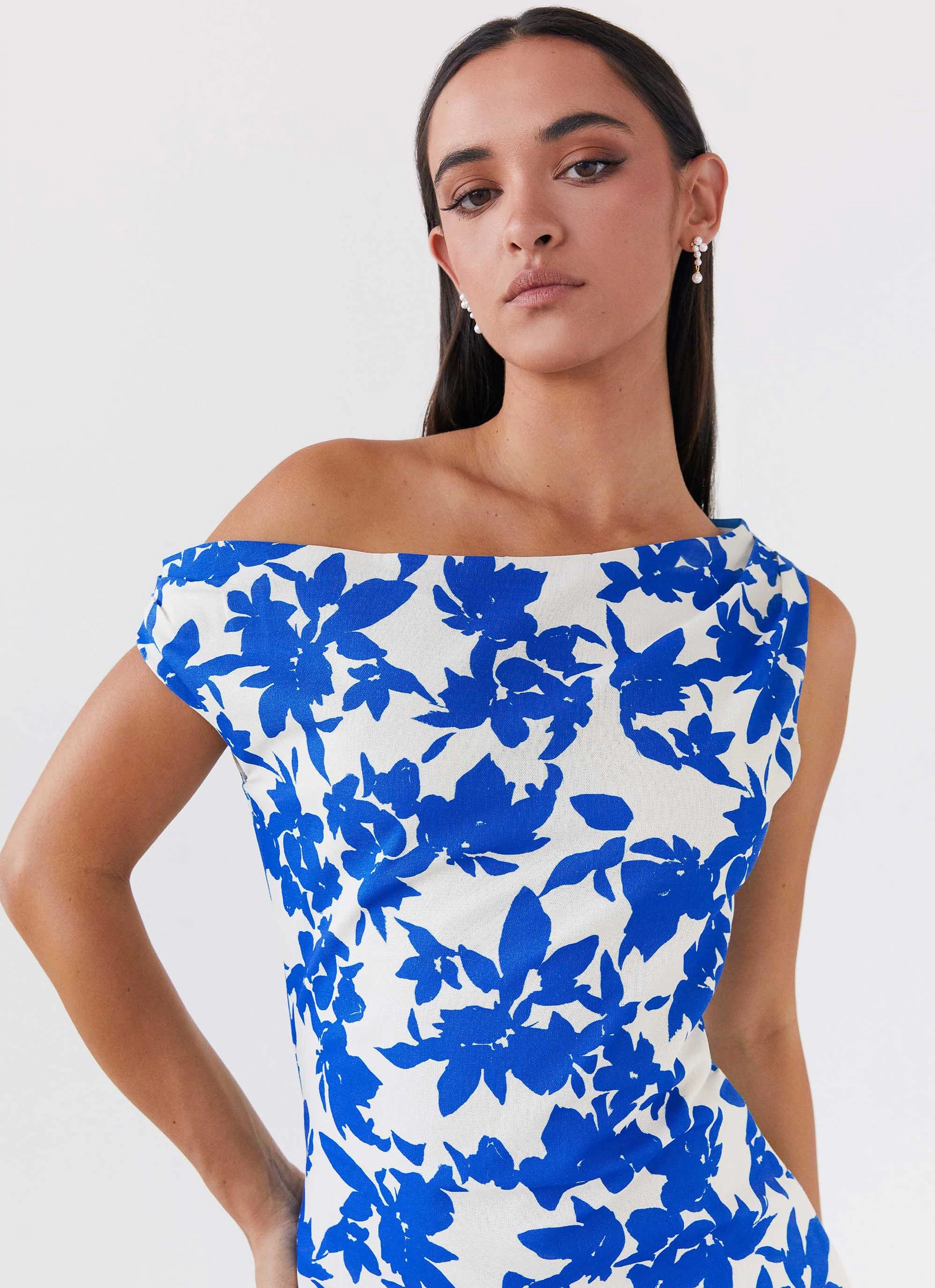Pyper Off Shoulder Maxi Dress - Blue Floral Must-have