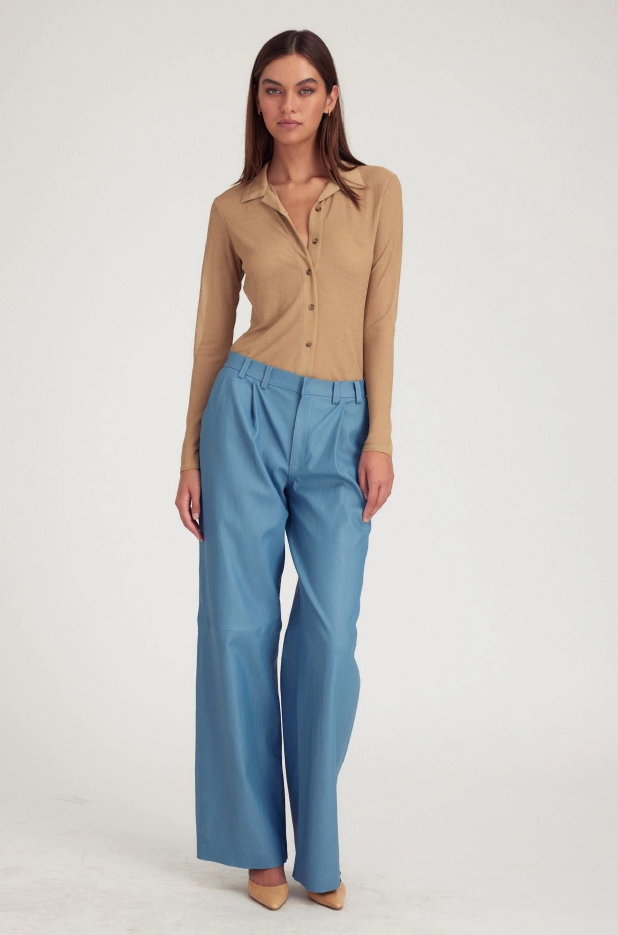 Outdoor Friendly Chill Comfort Wear Chambray Blue Leather Pleated Trousers