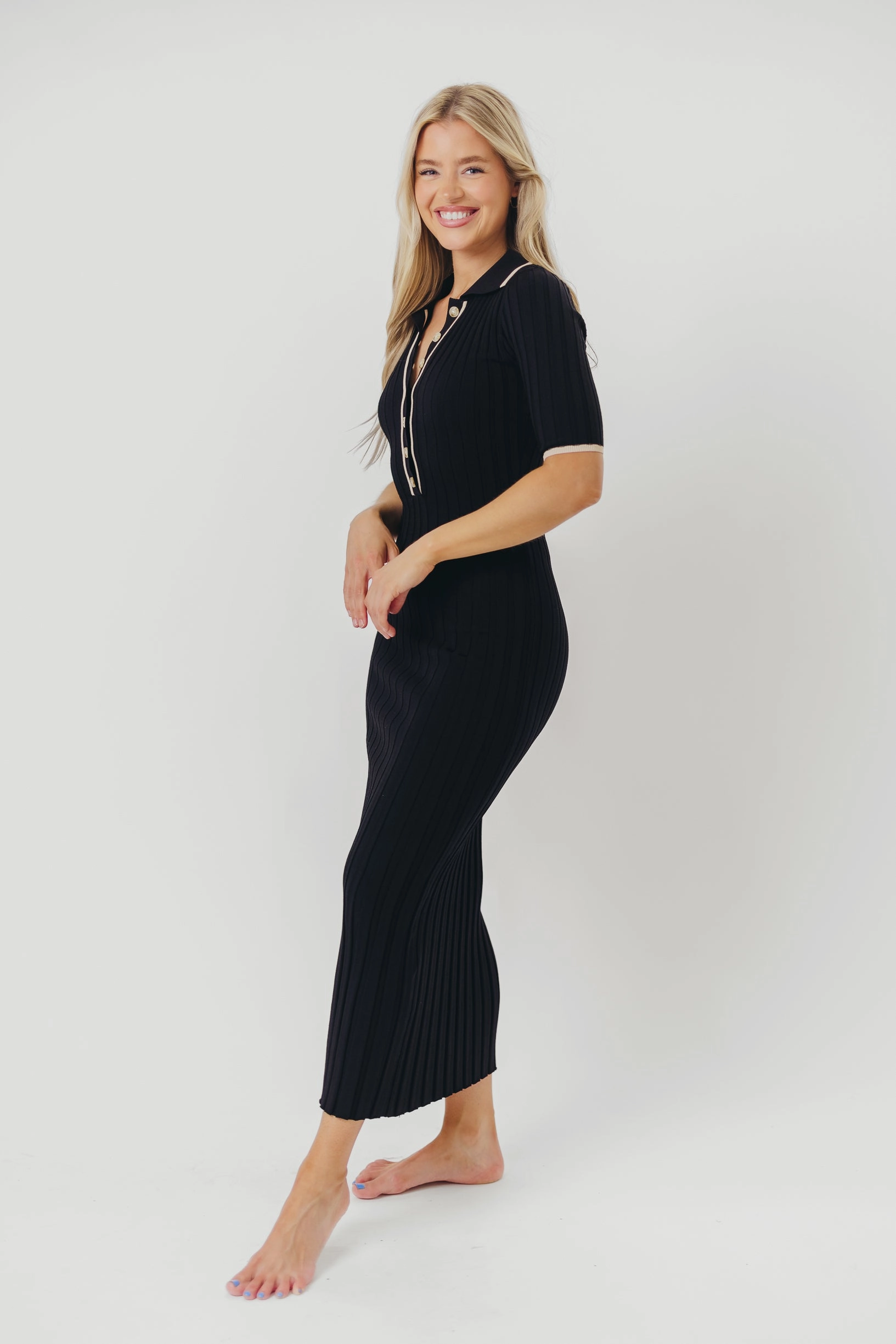 Chilly Wear Casual Lines Addie Ribbed Button-Down Maxi Dress in Black - Nursing and Bump Friendly