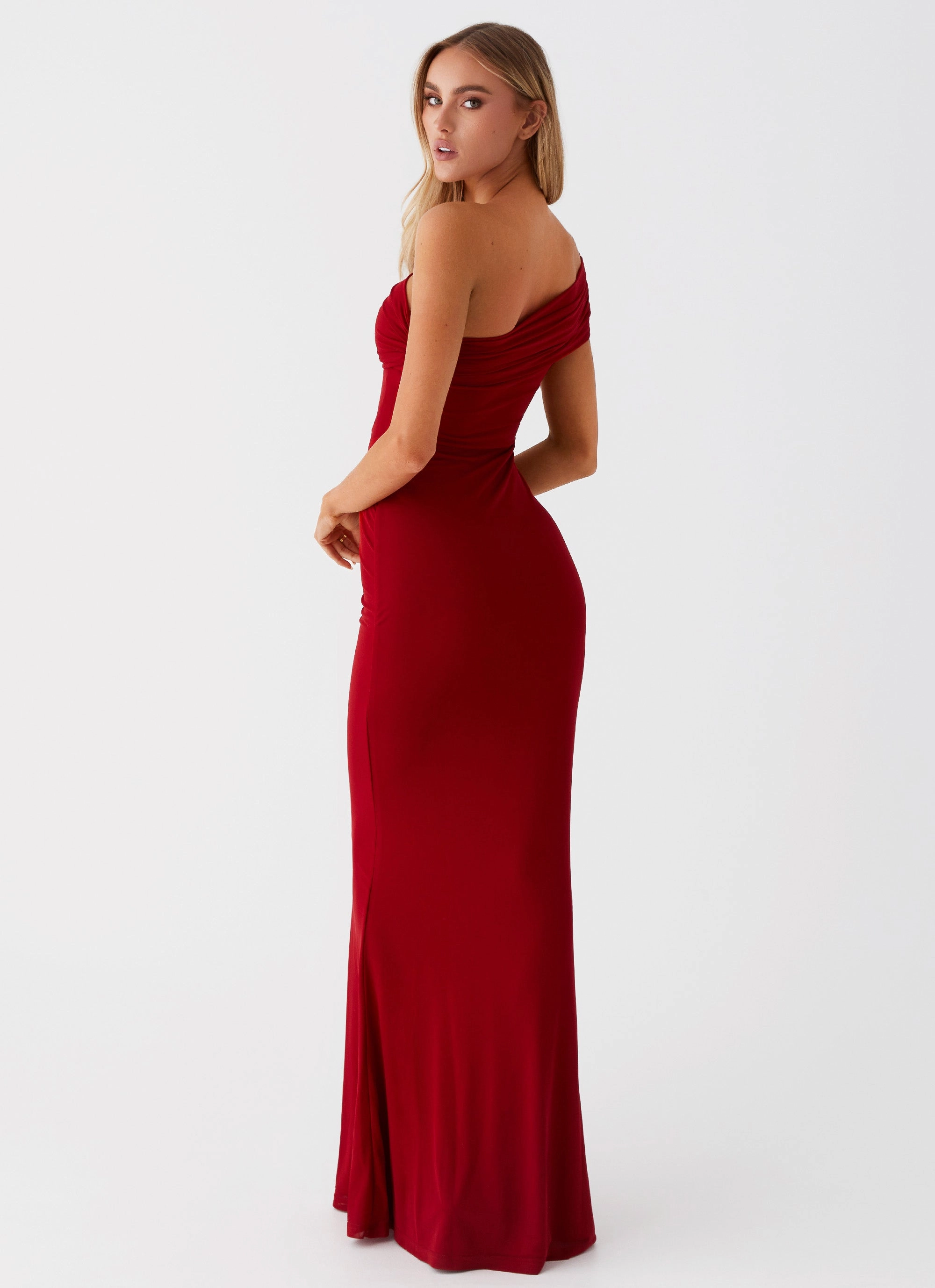Reine Maxi Dress - Red Clean Chic