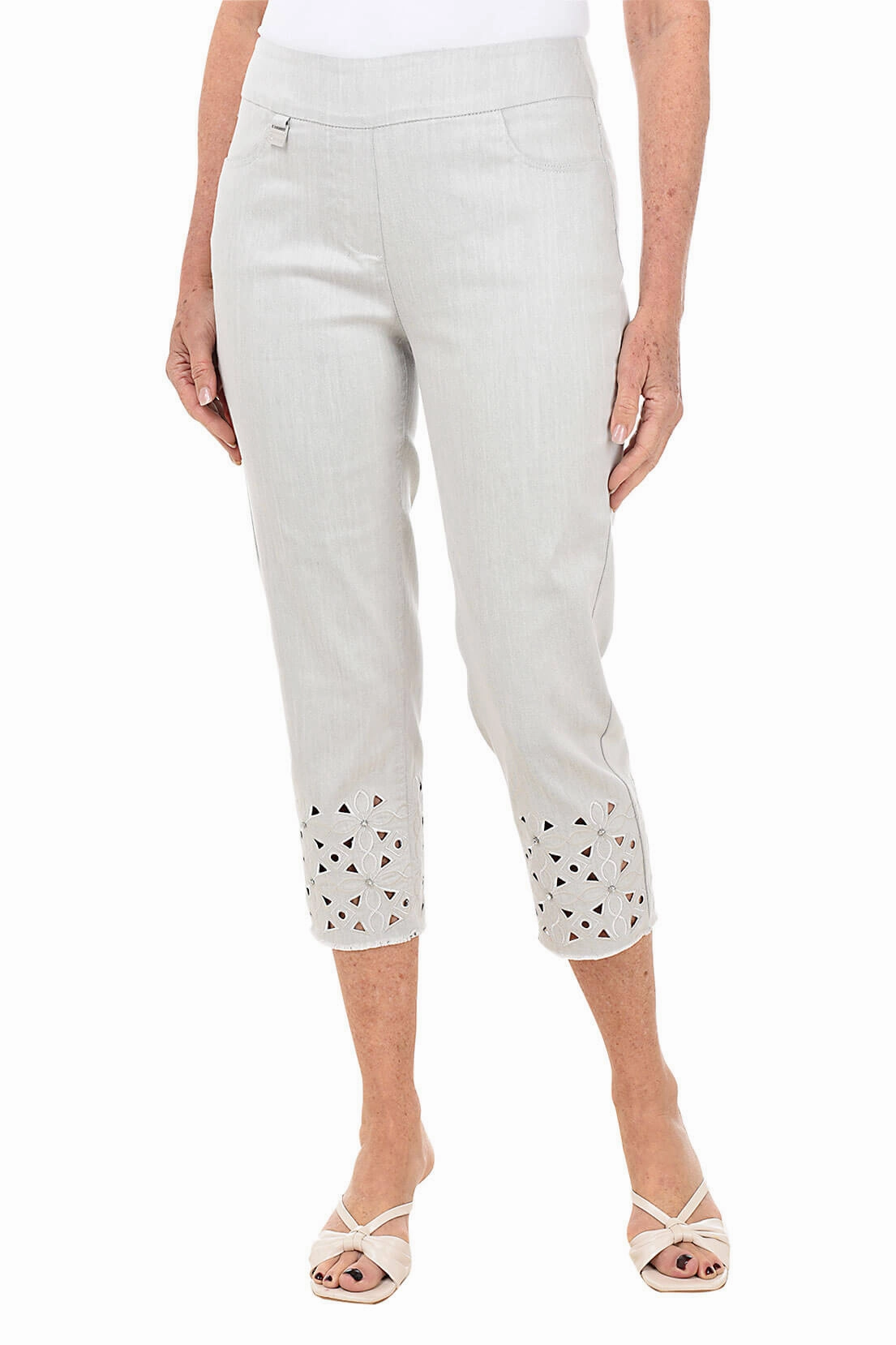 Flexible Waistband Soft Fabric Rhinestone Flower Eyelet Hem Denim Capri Pant