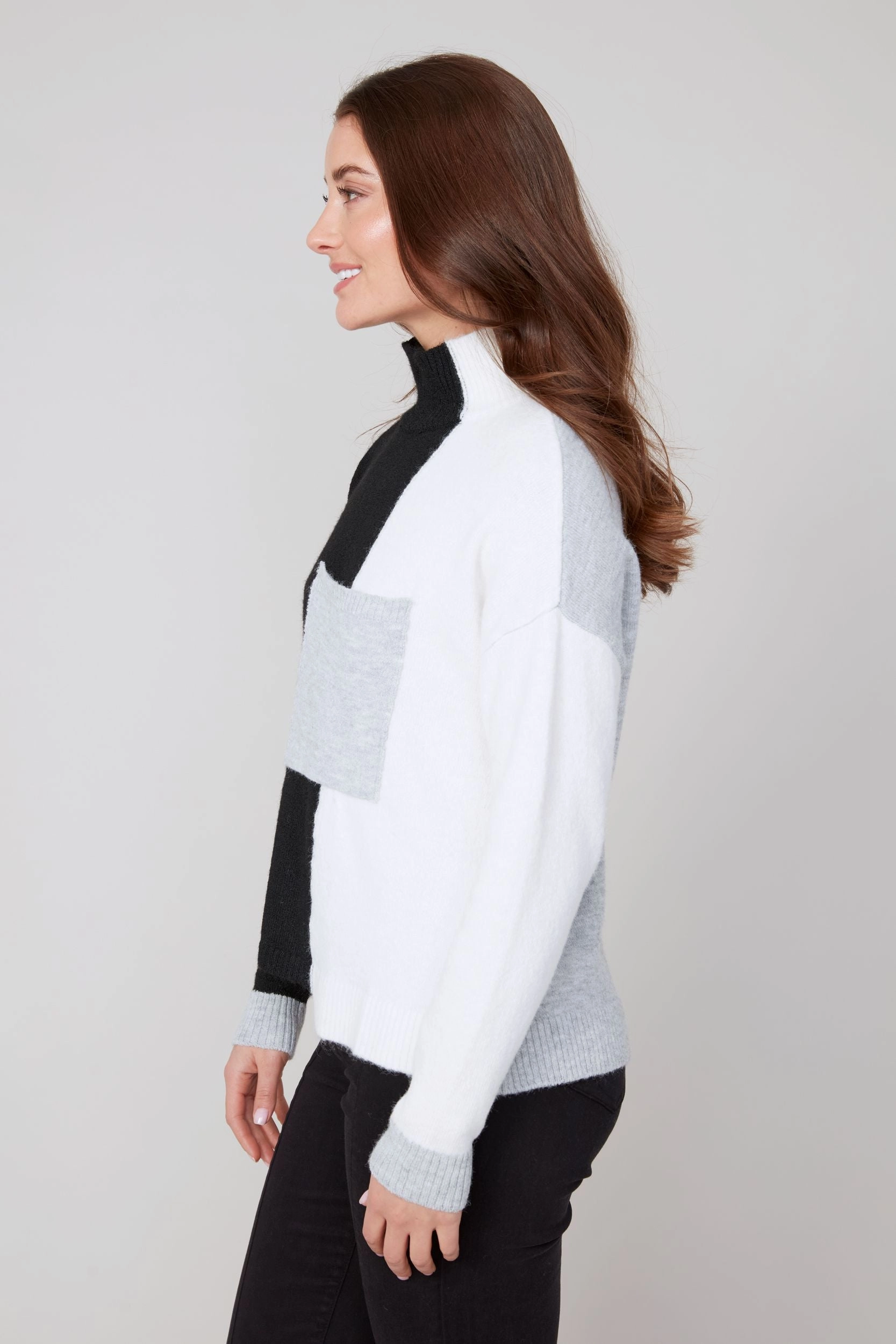 Renuar Contrast Black Sweater Basic Tank WrinkleFree Fabric