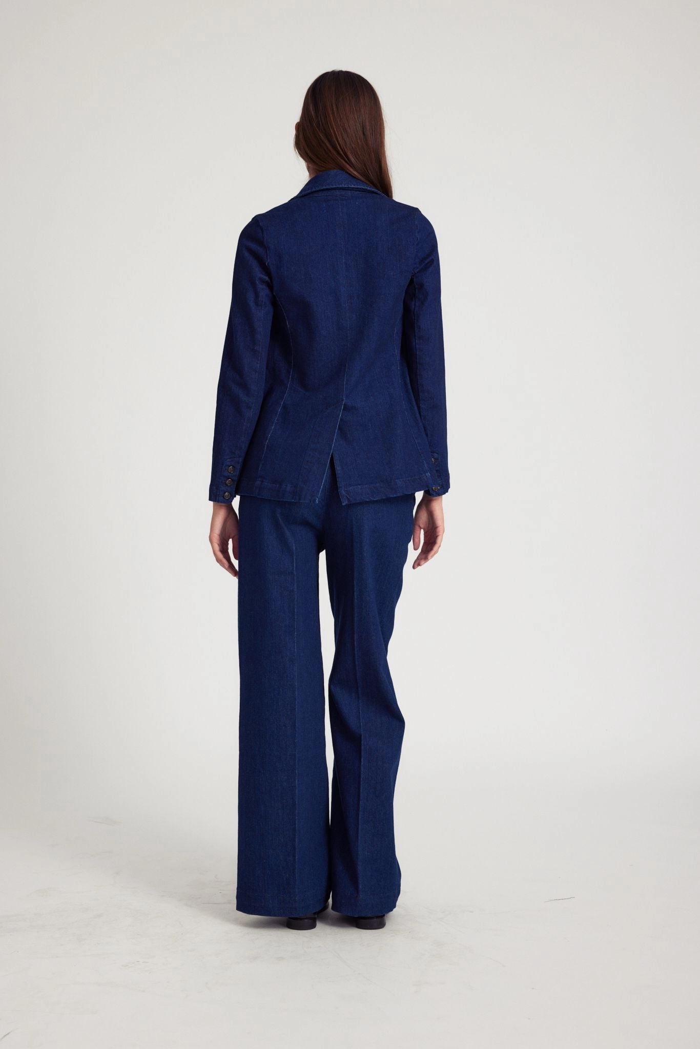Casual Button-Down Sustainable Production Methods Rinse Denim Pleated Trousers