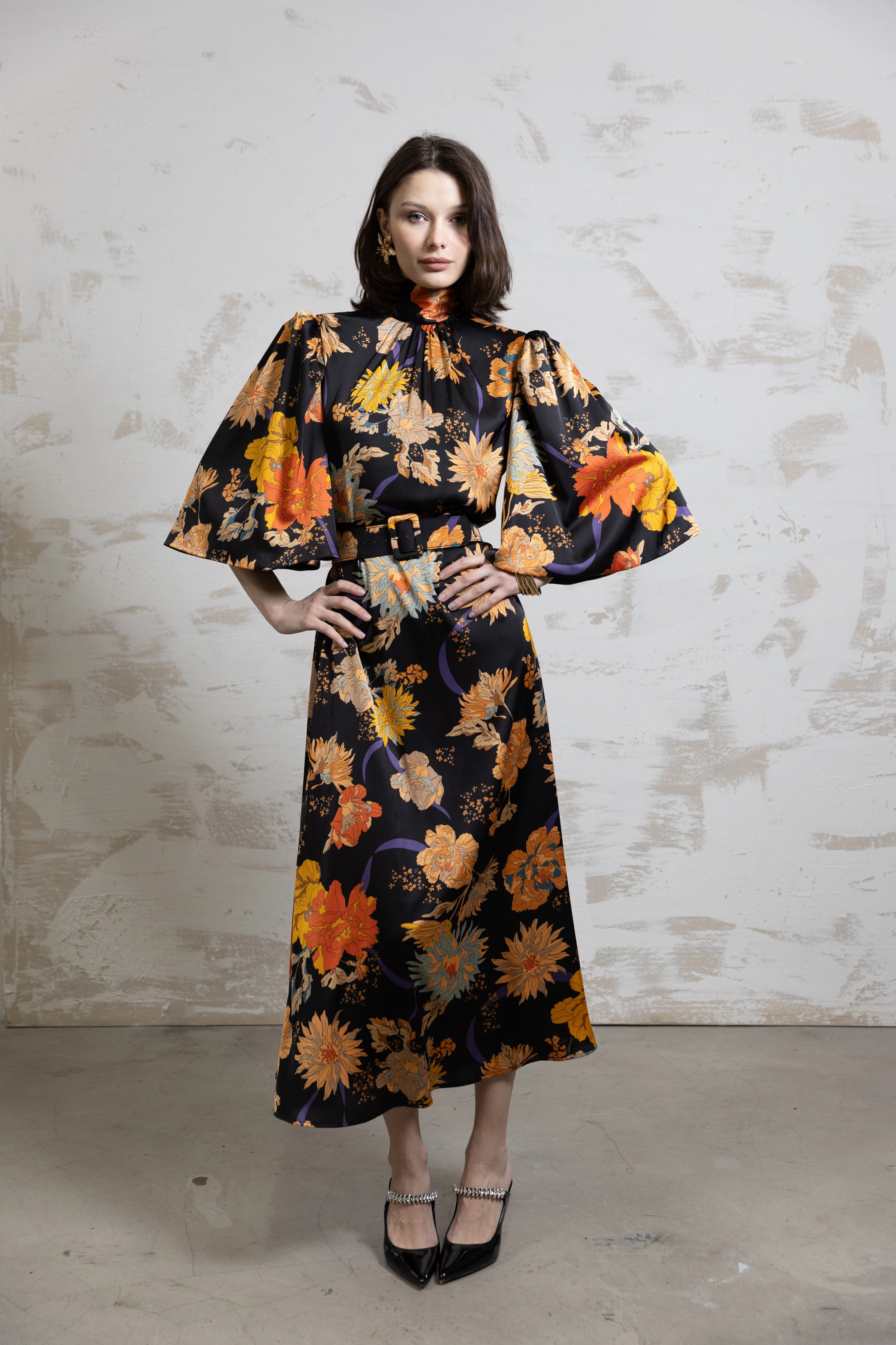 Fall Comfort Scarlette Midi Floral Dress