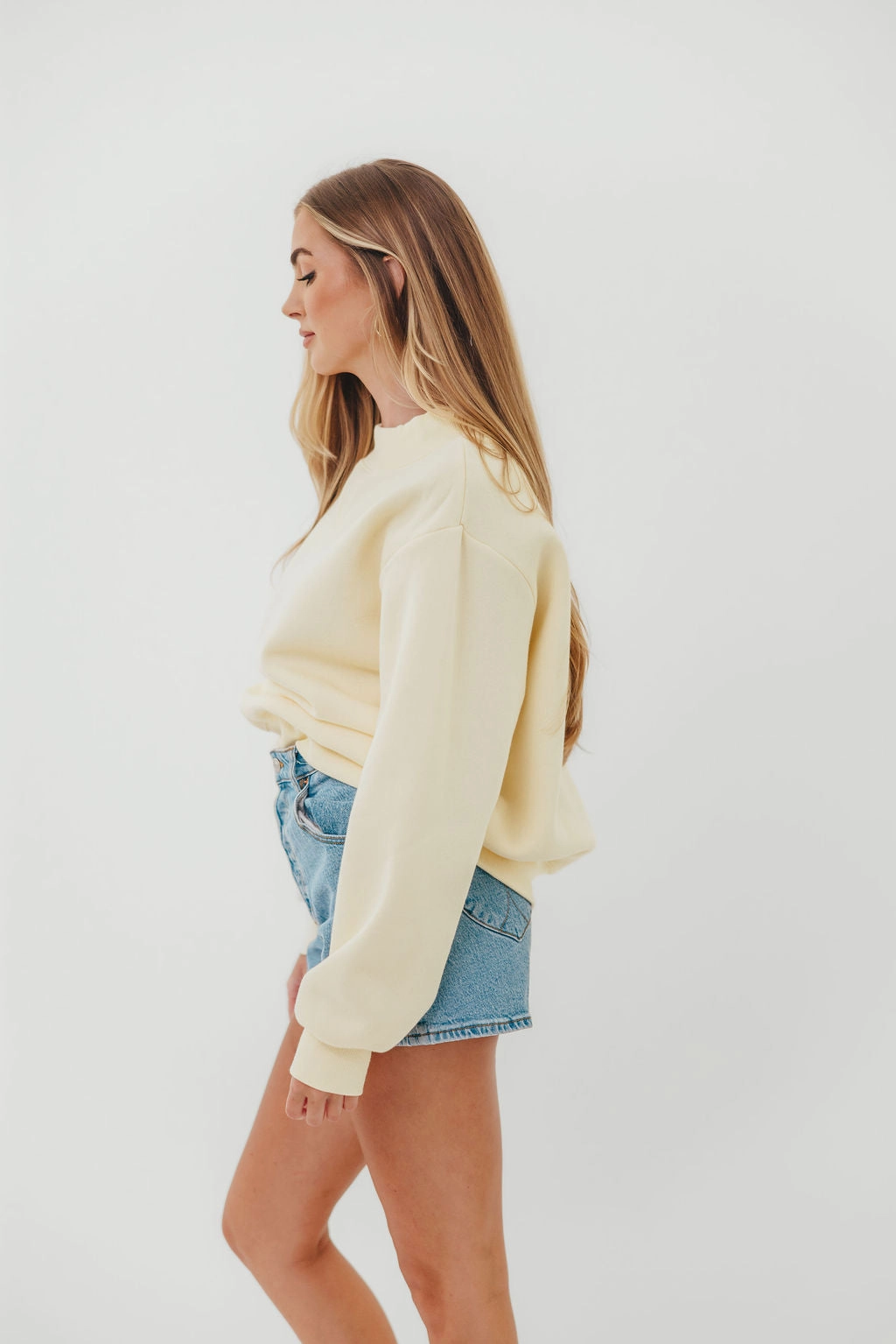 AdjustableHemCuffs Scout Wide Neck Fleece Sweatshirt in Butter