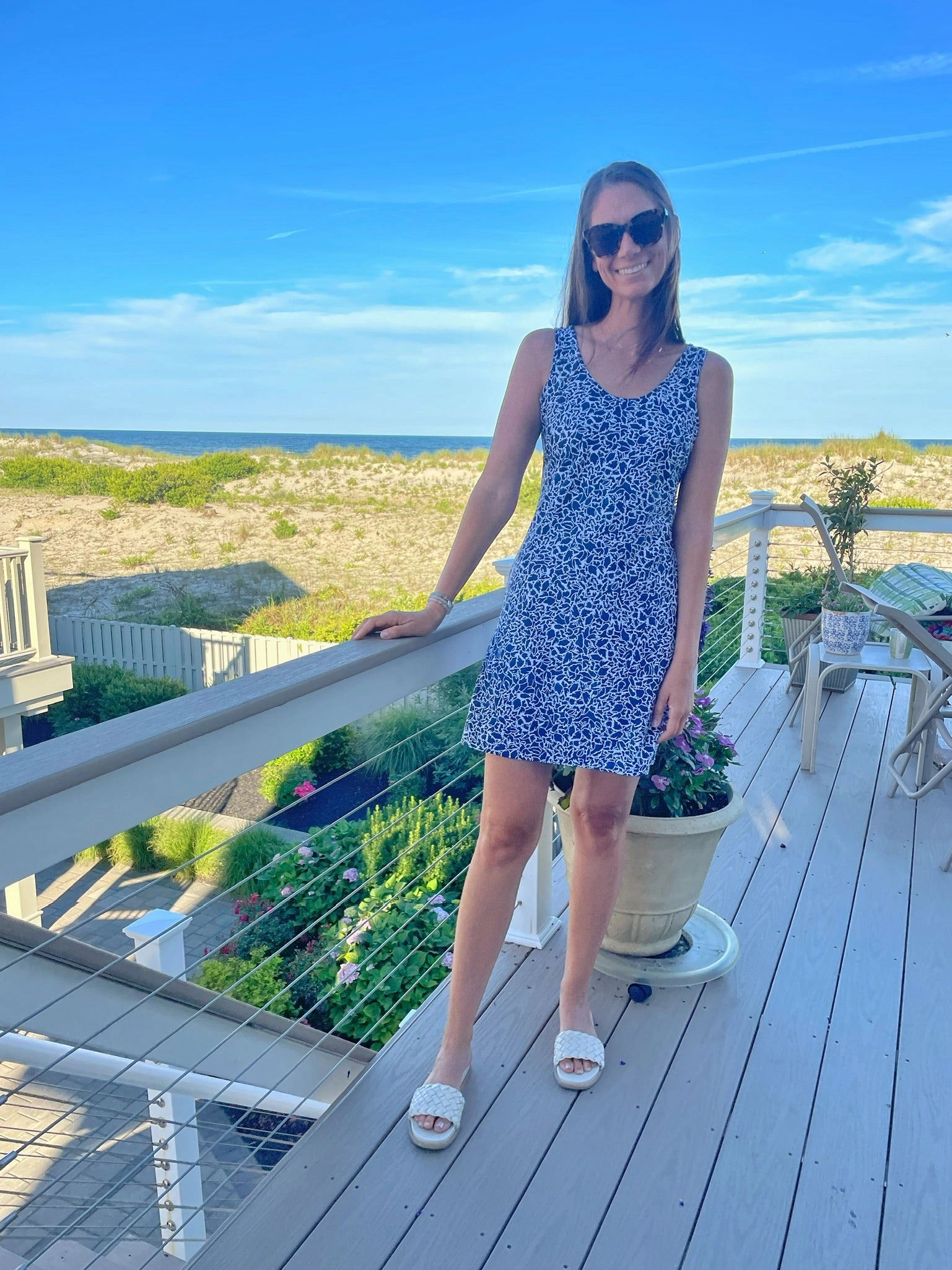 Flattering Shape Look Modern Soft Bali Tank Dress Variegated Leaves Navy/White