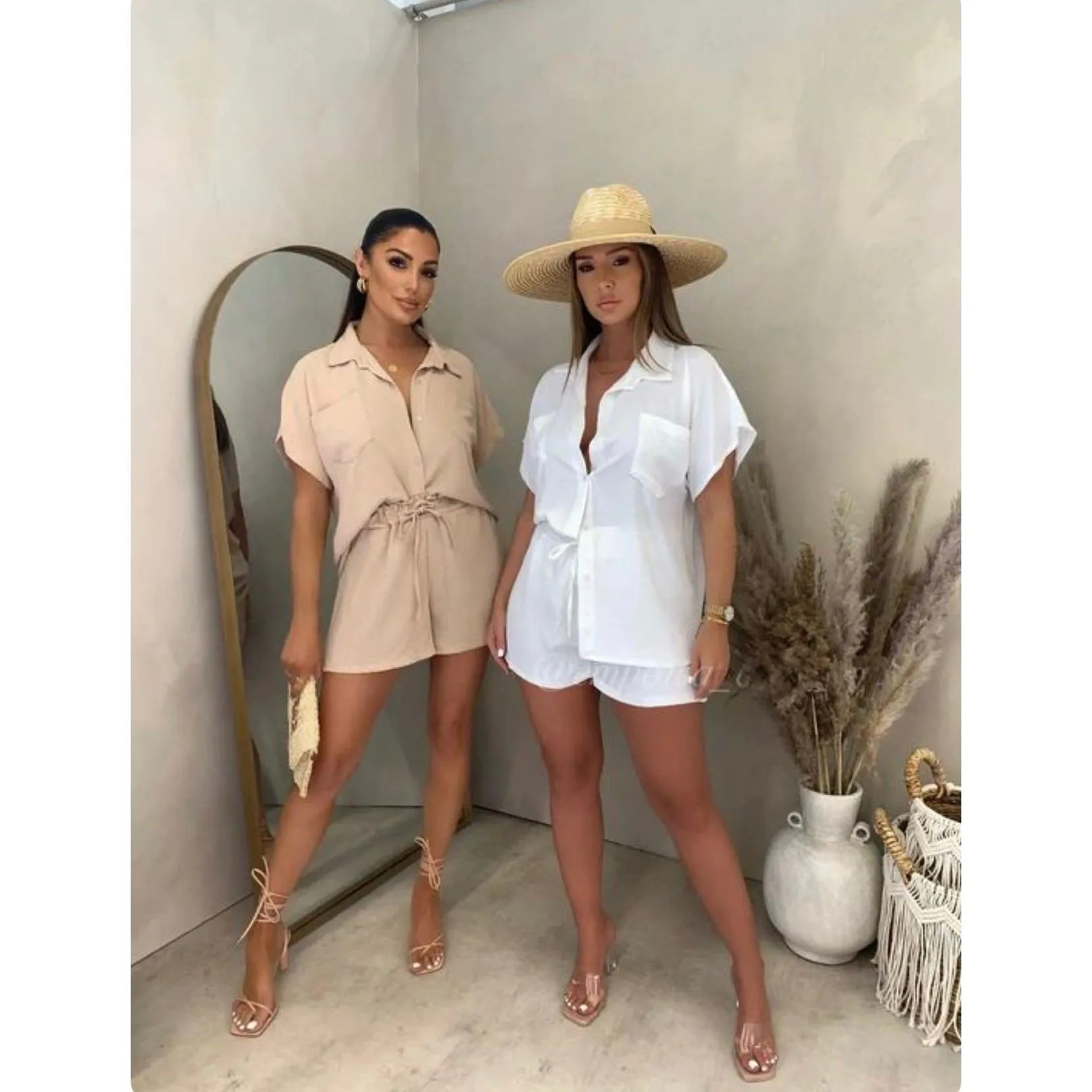 Short Sleeve Top and Shorts Outfits pants set.