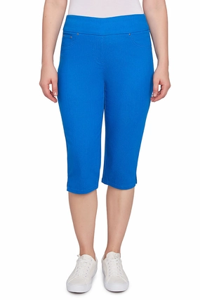 Solid Denim Clamdigger Pant NonBindingWaistline