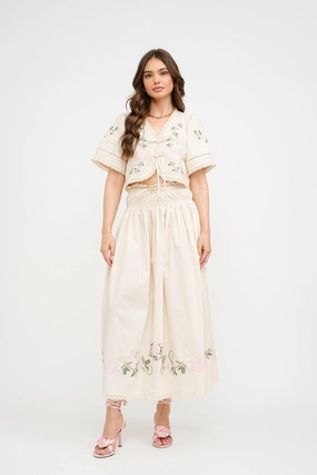 Comfy Fit urban scene SIVAN FLORAL EMBROIDERED MIDI SKIRT