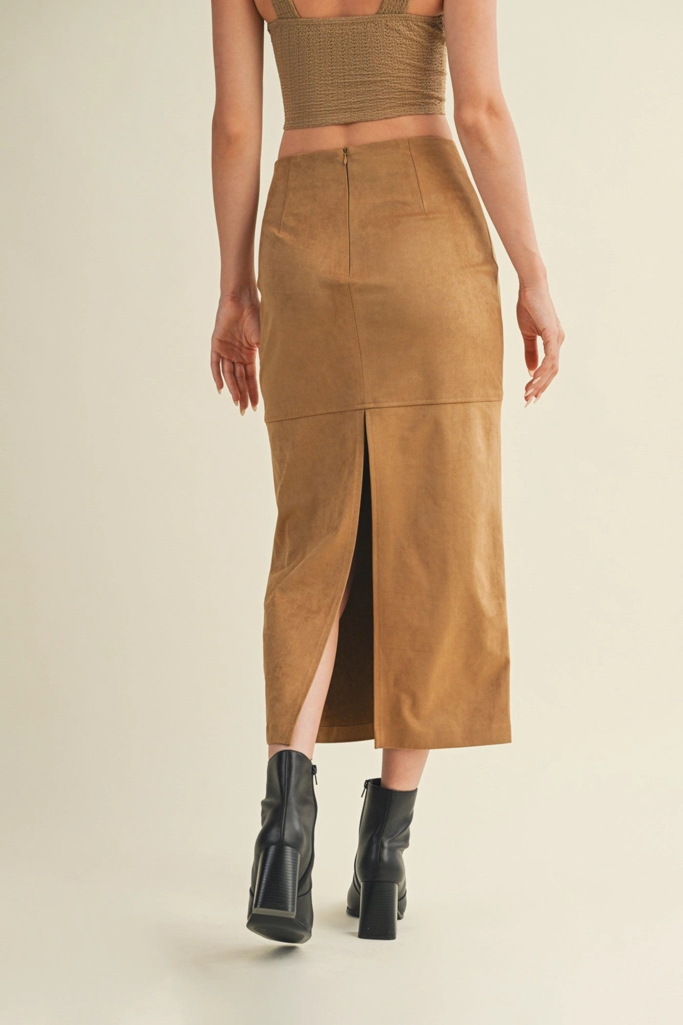 PERRIE SUEDE MIDI SKIRT Neat Finish