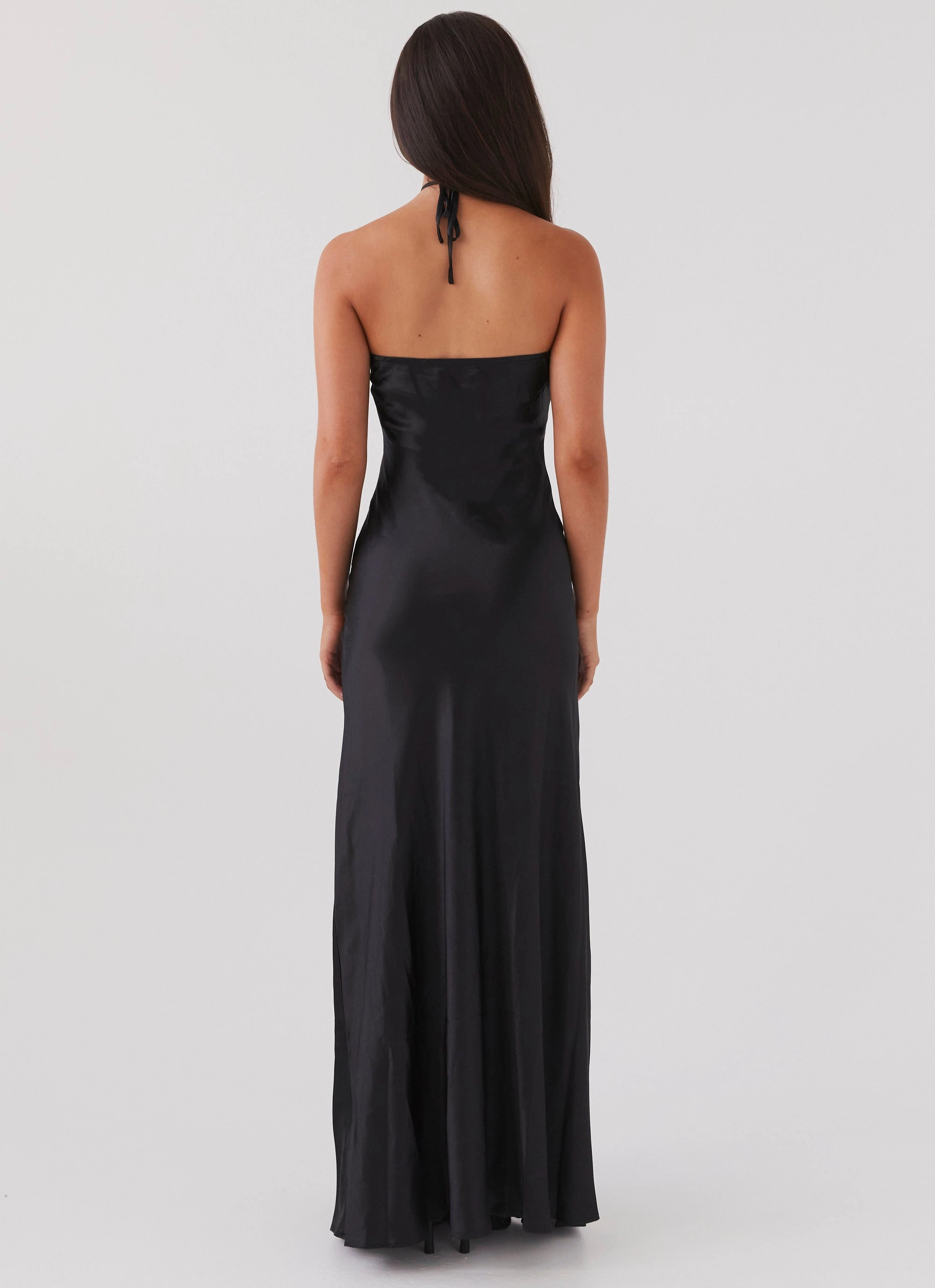 Urban Look Calm Drape Noir Symphony Maxi Dress - Black
