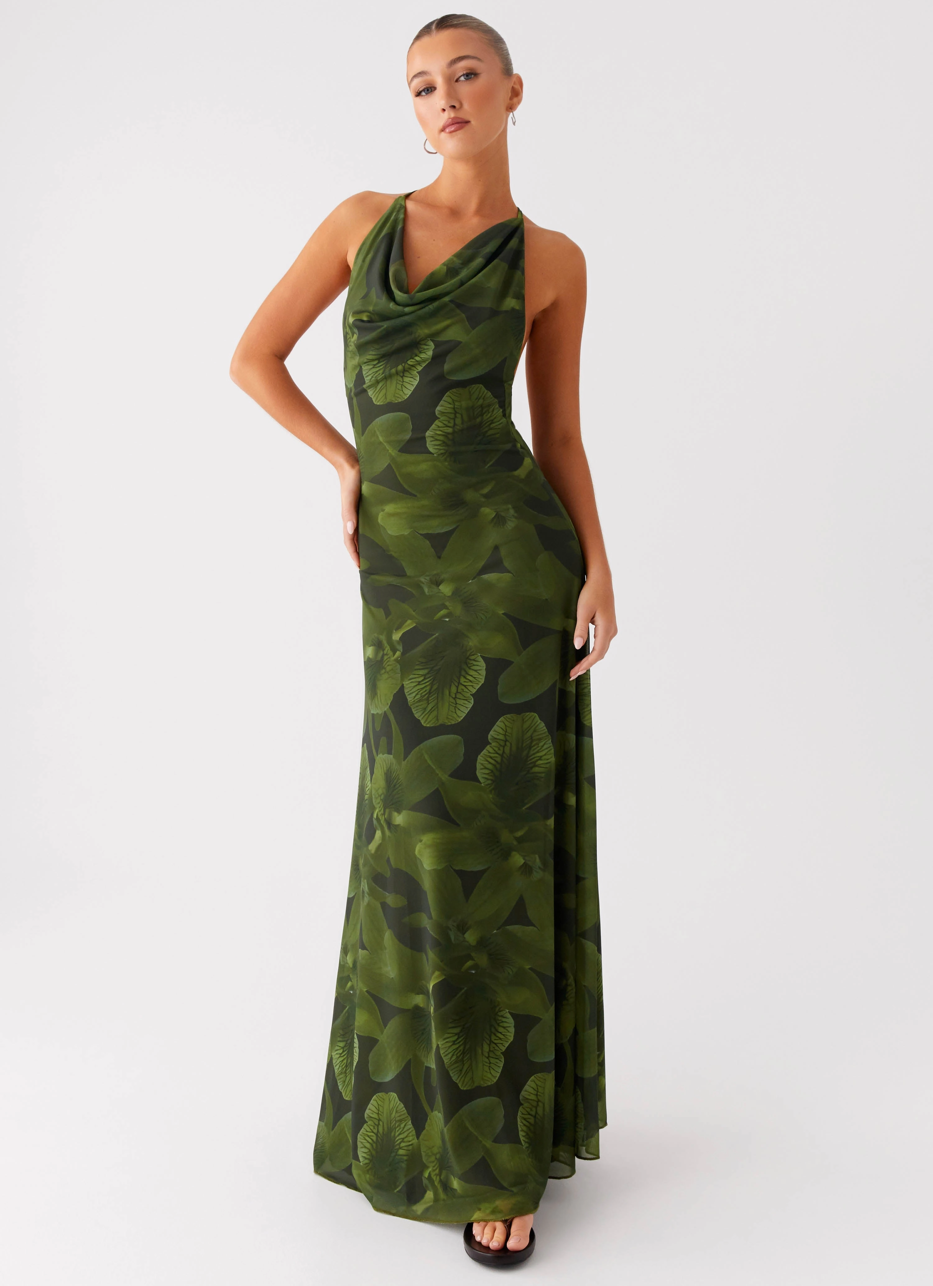 Dahliana Maxi Dress - Tropic Floral Casual Days Sophisticated Vibe