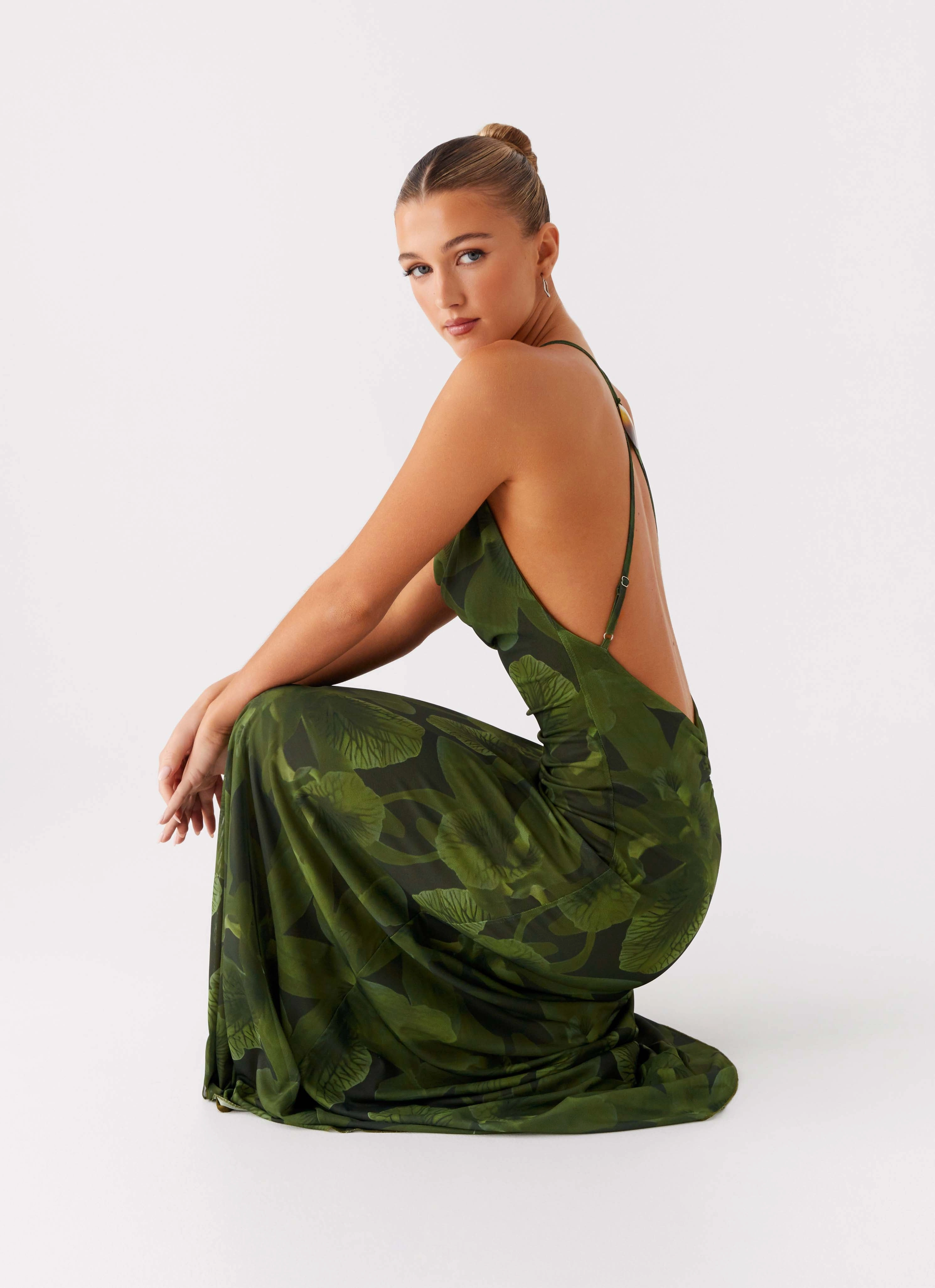Light Bow Casual Tones Dahliana Maxi Dress - Tropic Floral