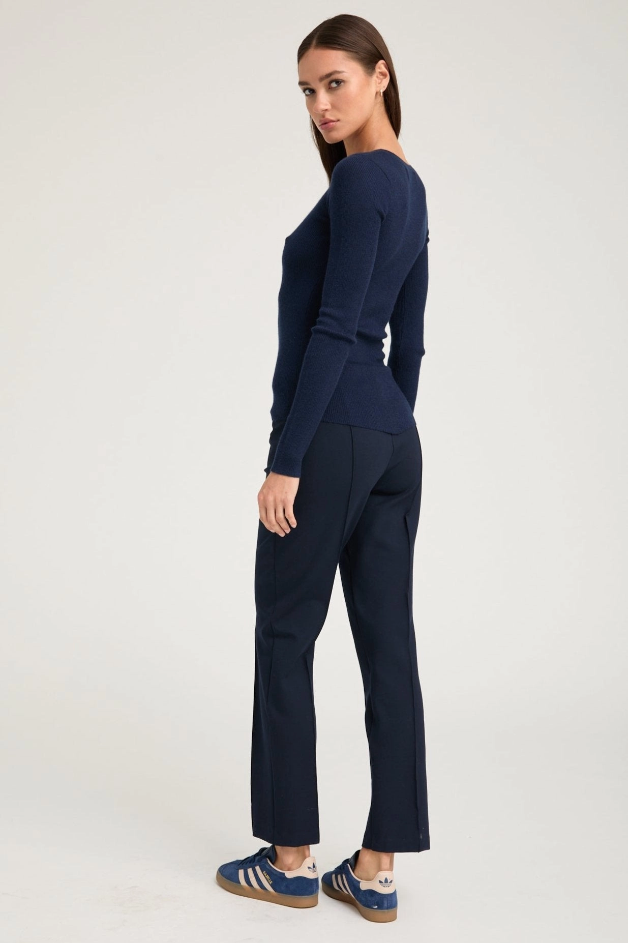 relaxed shape HighRiseWaist Navy Casanova Sophia Leggings with Pintucks