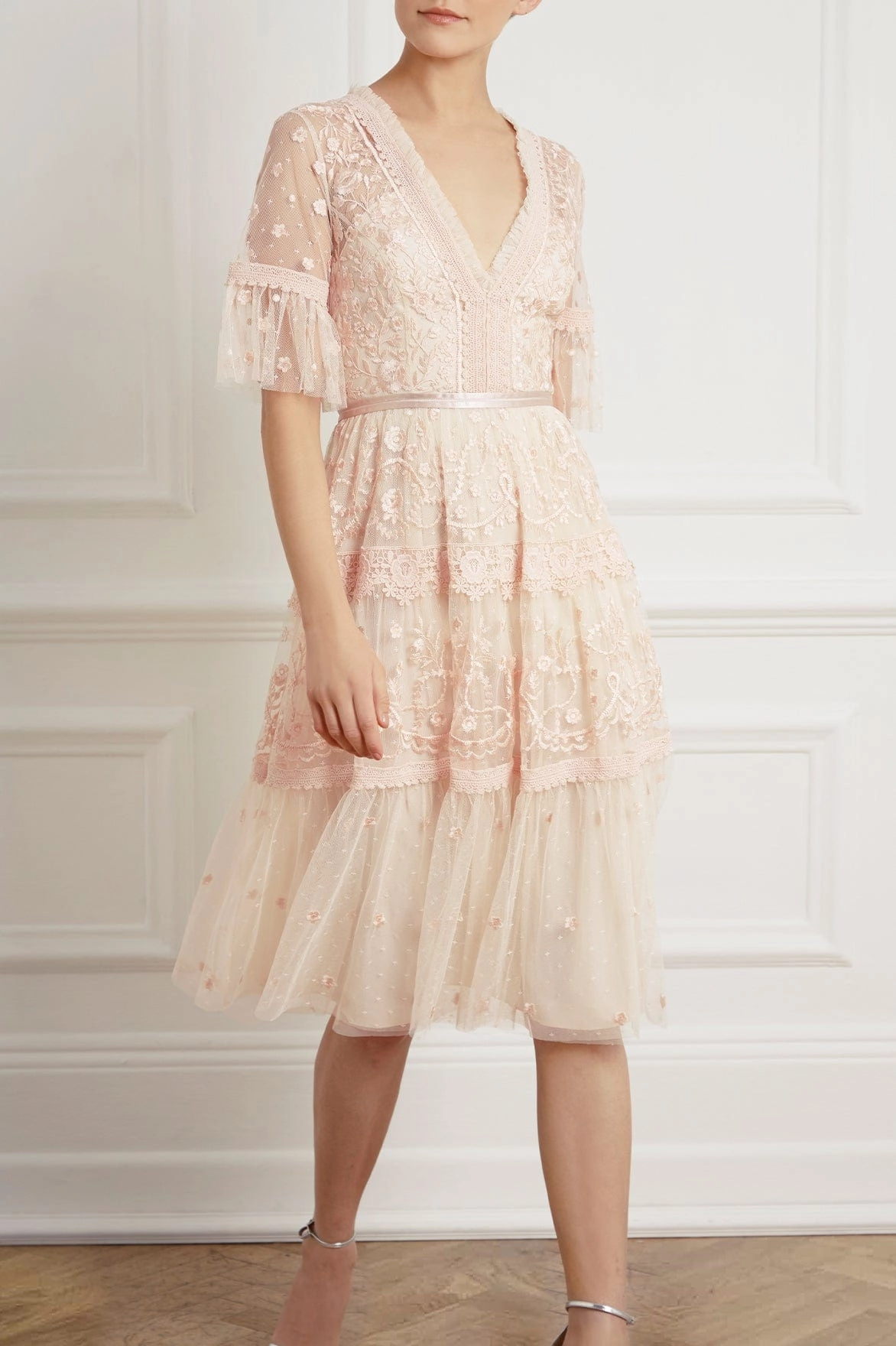 Flow Friendly Chic Spirit Midsummer Lace Dress