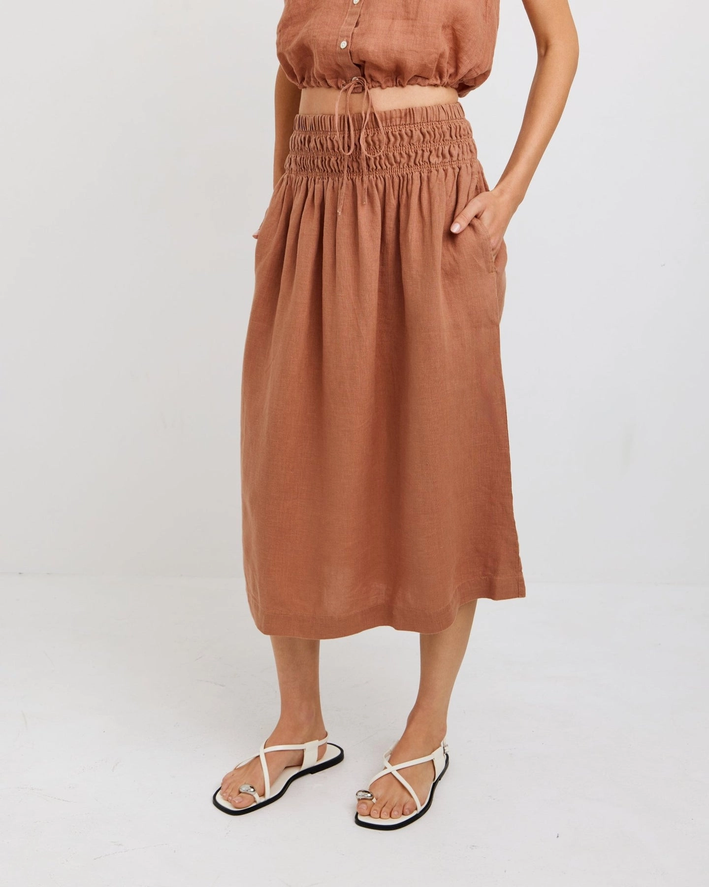 Outfit Display Breathable SMOCKED WAIST GATHERED SKIRT