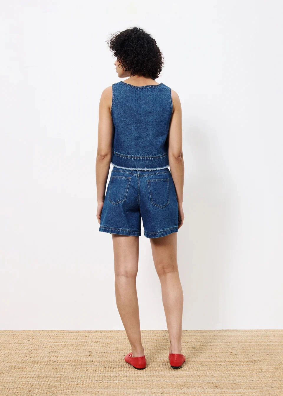 Premium Outdoor Enthusiast Fade Resistant Finish DAFNE DENIM CROP TOP