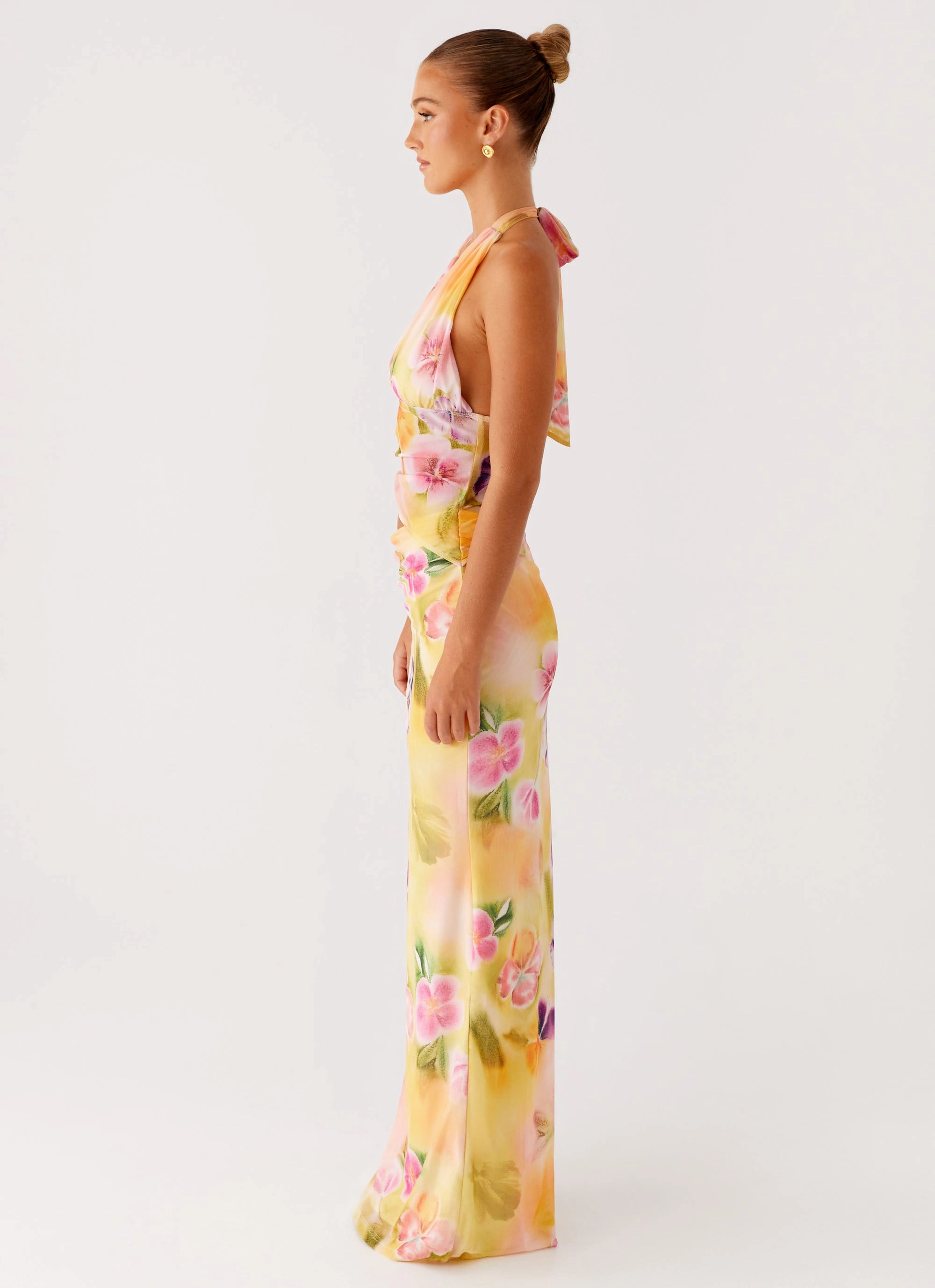 Versatile party outfit Classic and Chic Main Act Halter Maxi Dress - Sunburst Floral