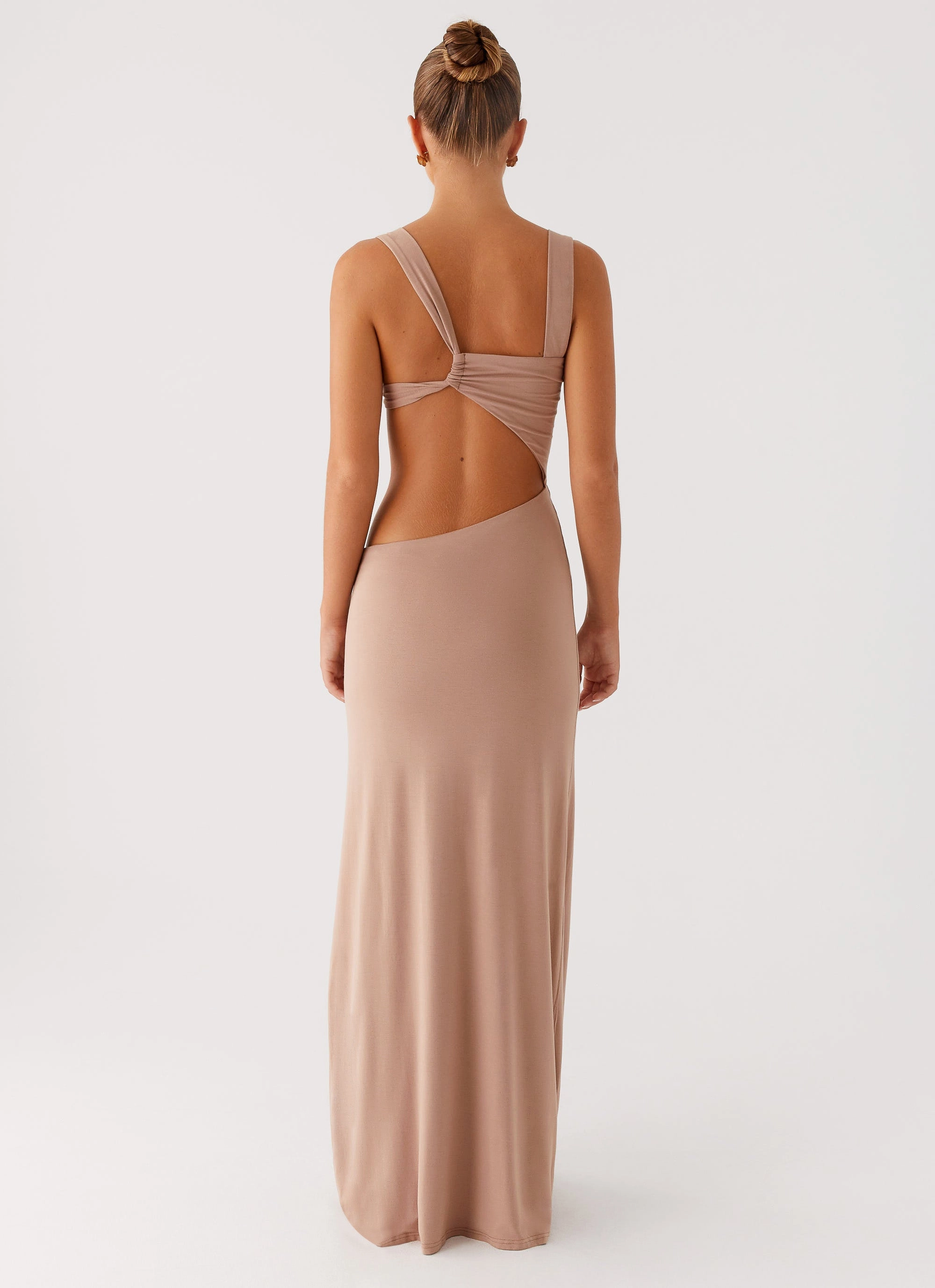 Kika Maxi Dress - Beige Flawless Construction