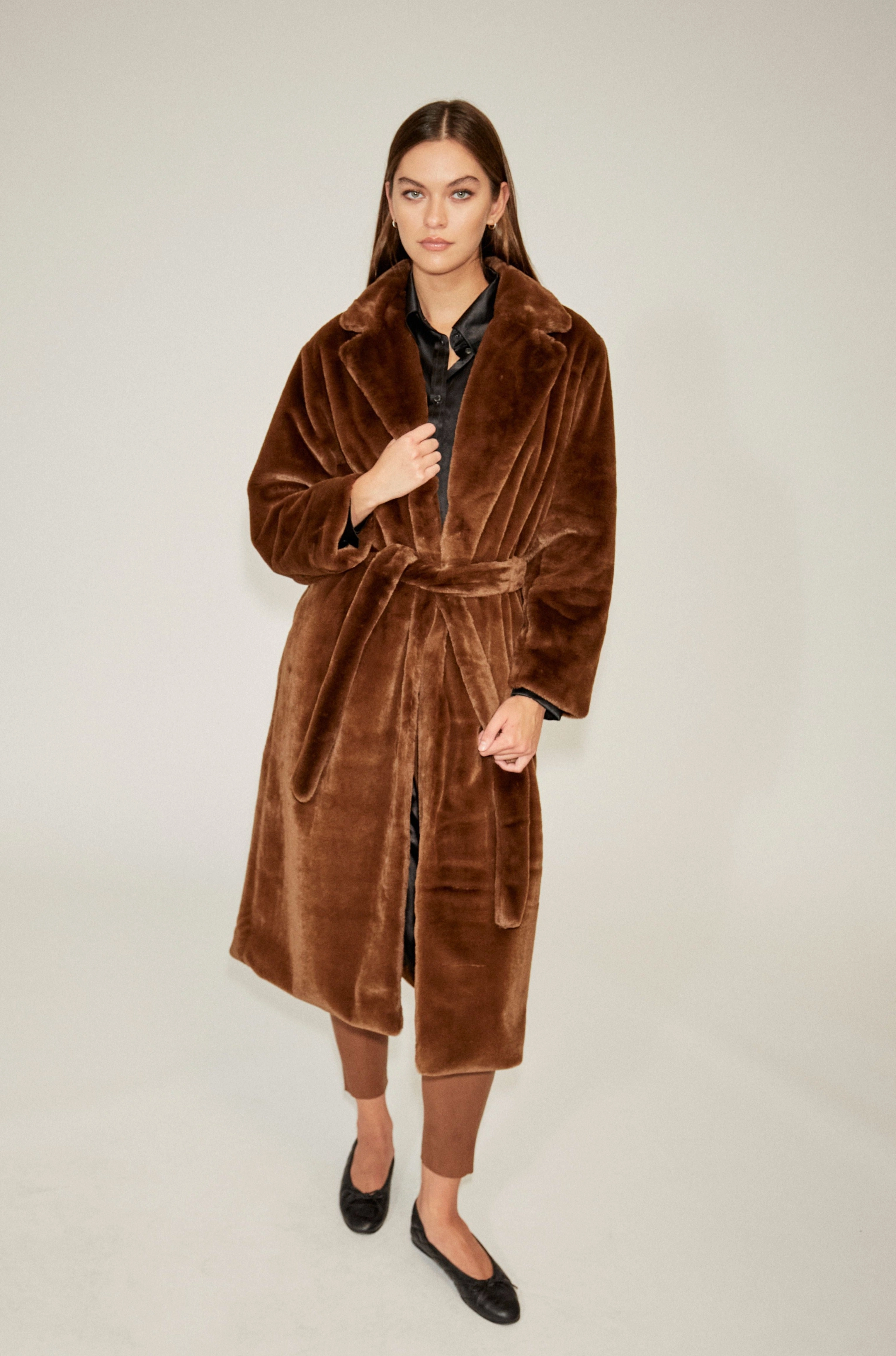 Compact Packable Feature Brown Faux Fur Robe