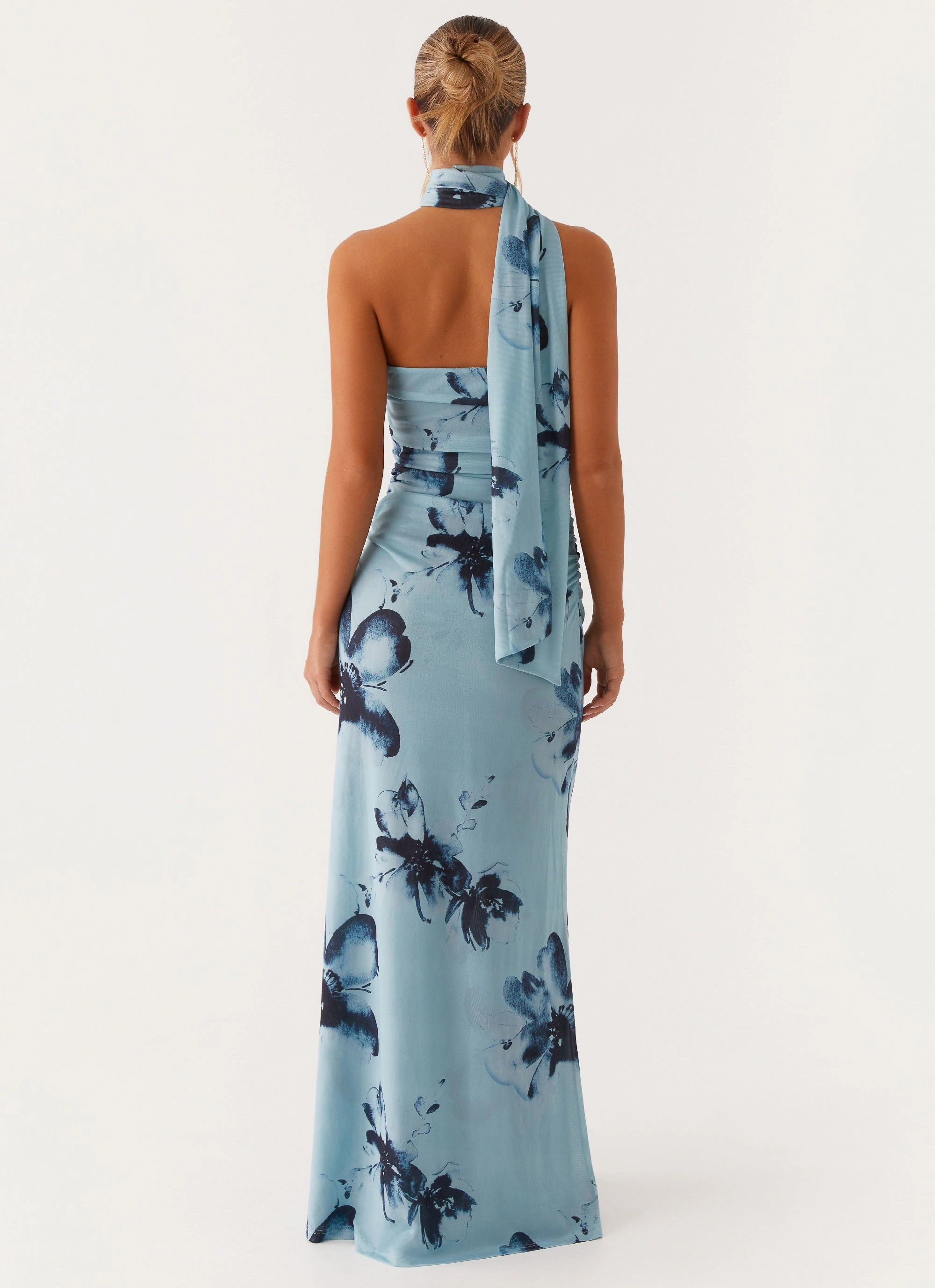 Light Bow Guest Shine Songbird Maxi Dress - Blue Black Floral