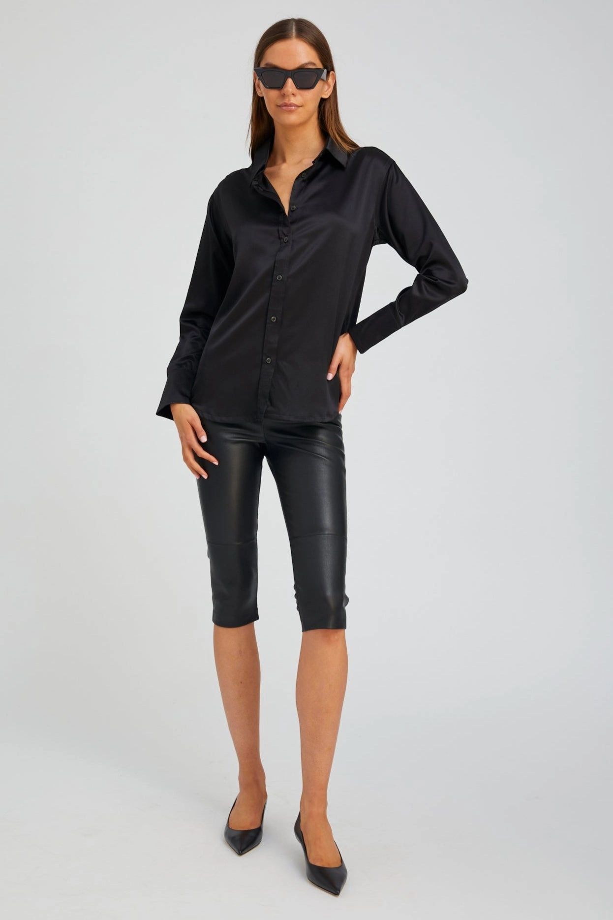 Black Leather Capri Weekend Trip Moisture Wicking