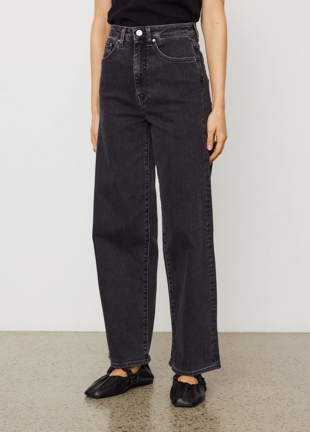 Sporty Trend Flare Jeans 32" Modern Minimalist Fashion Lover