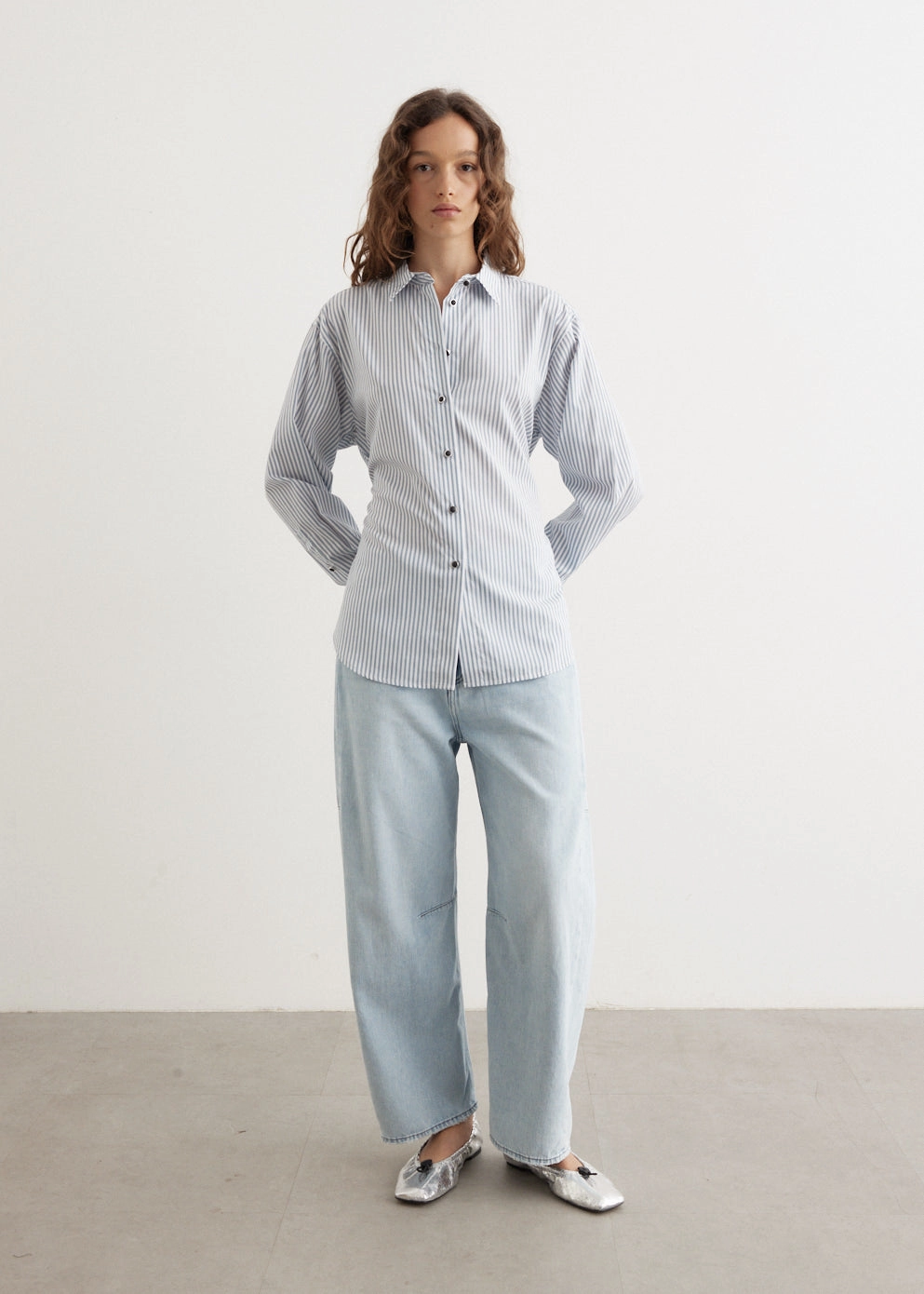 Stylish Design Charlie High-Rise Barrel Jeans Common Wear