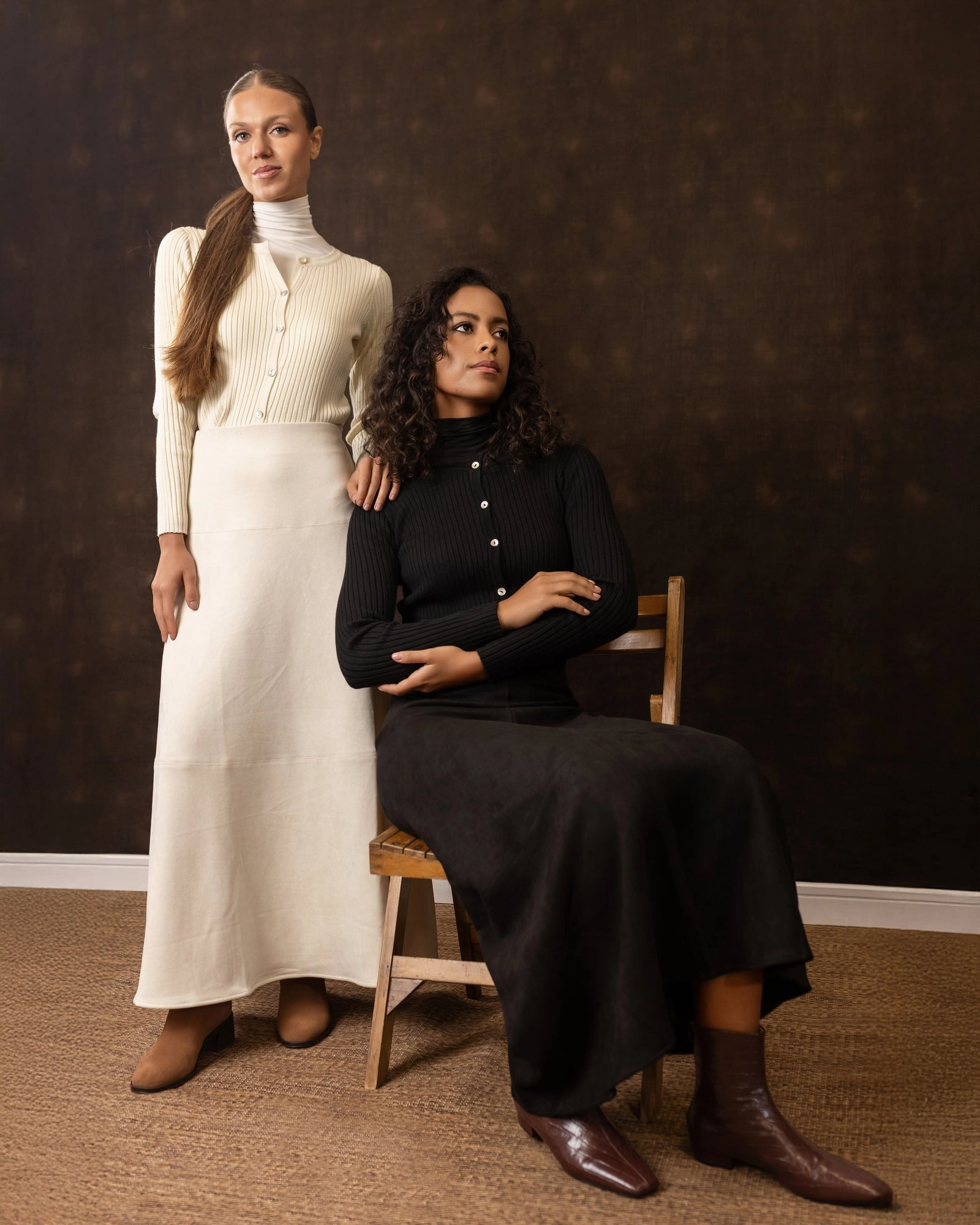 Coordinated Set Simple Fashion Suede Circle Maxi | Black