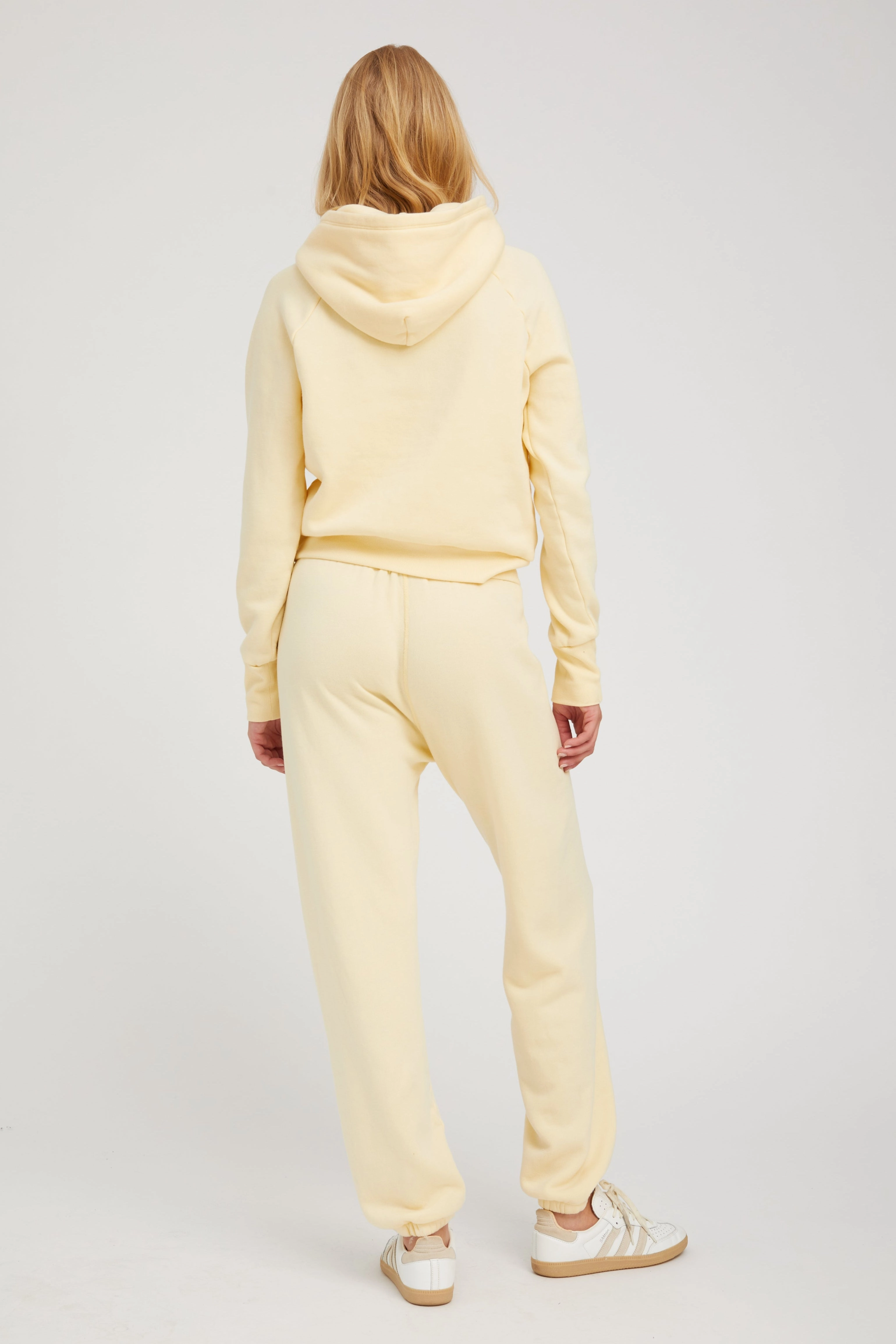 Tagless Neckline Design Butter Shrunken Hoodie