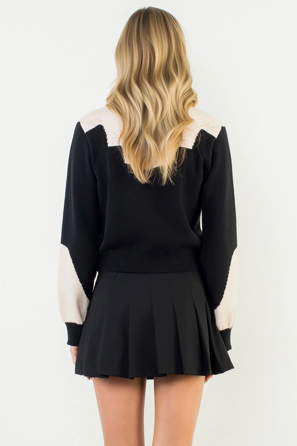 Friction Resistant Shoulder COLORBLOCKED KNIT TOP