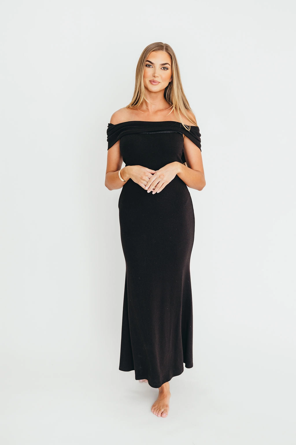 Smart Silhouette Perfect for Layering Monroe Maxi Dress in Black - Bump Friendly *Final-Sale*