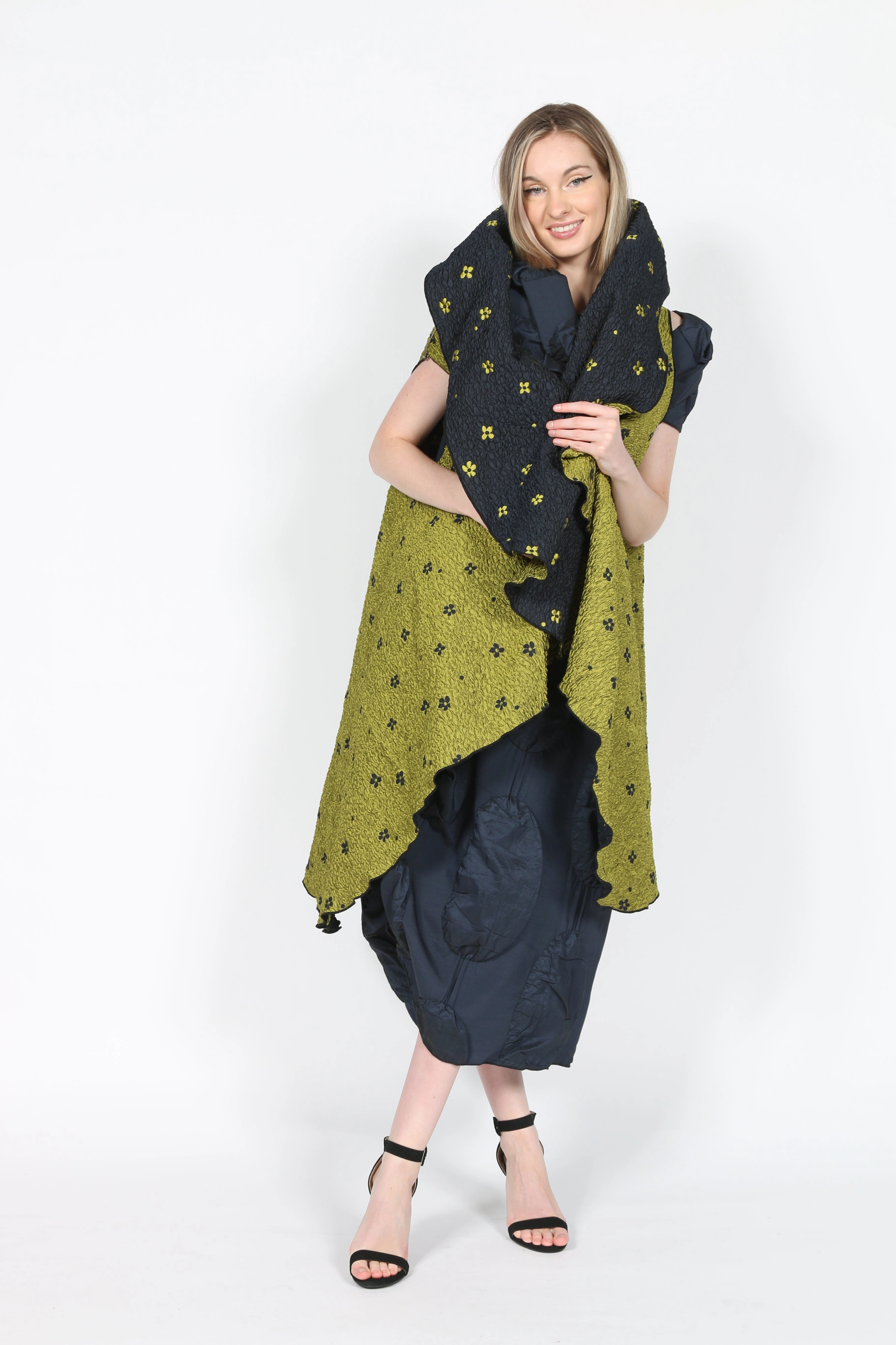 TexturedSurface Unstructured Fit Tamest Vest