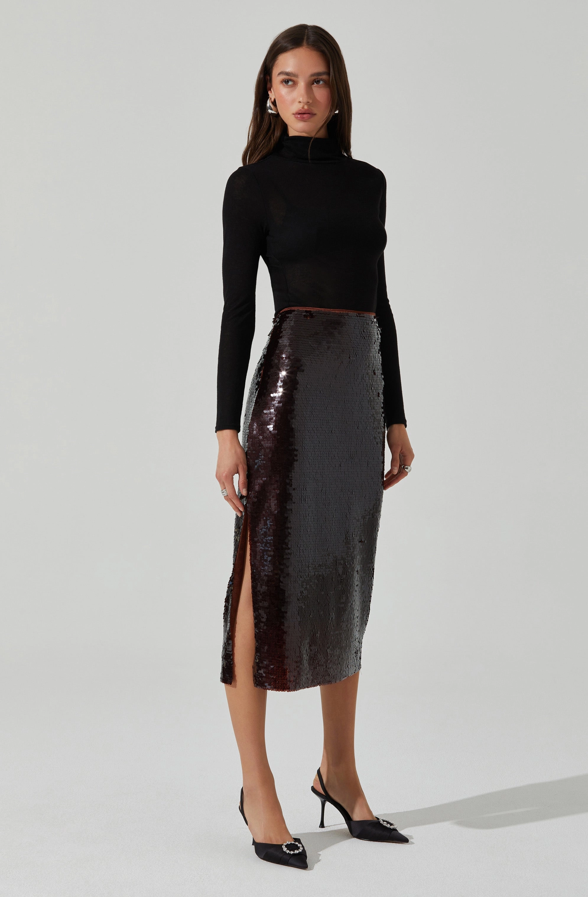 Trendy Outfit Neutral Wear Dova Skirt in Brown