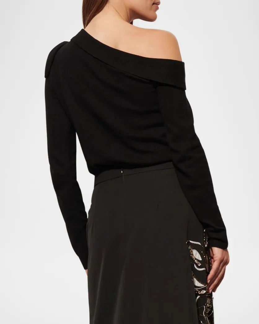 Genevieve Sweater Black Tagless Labeling DoubleStitching