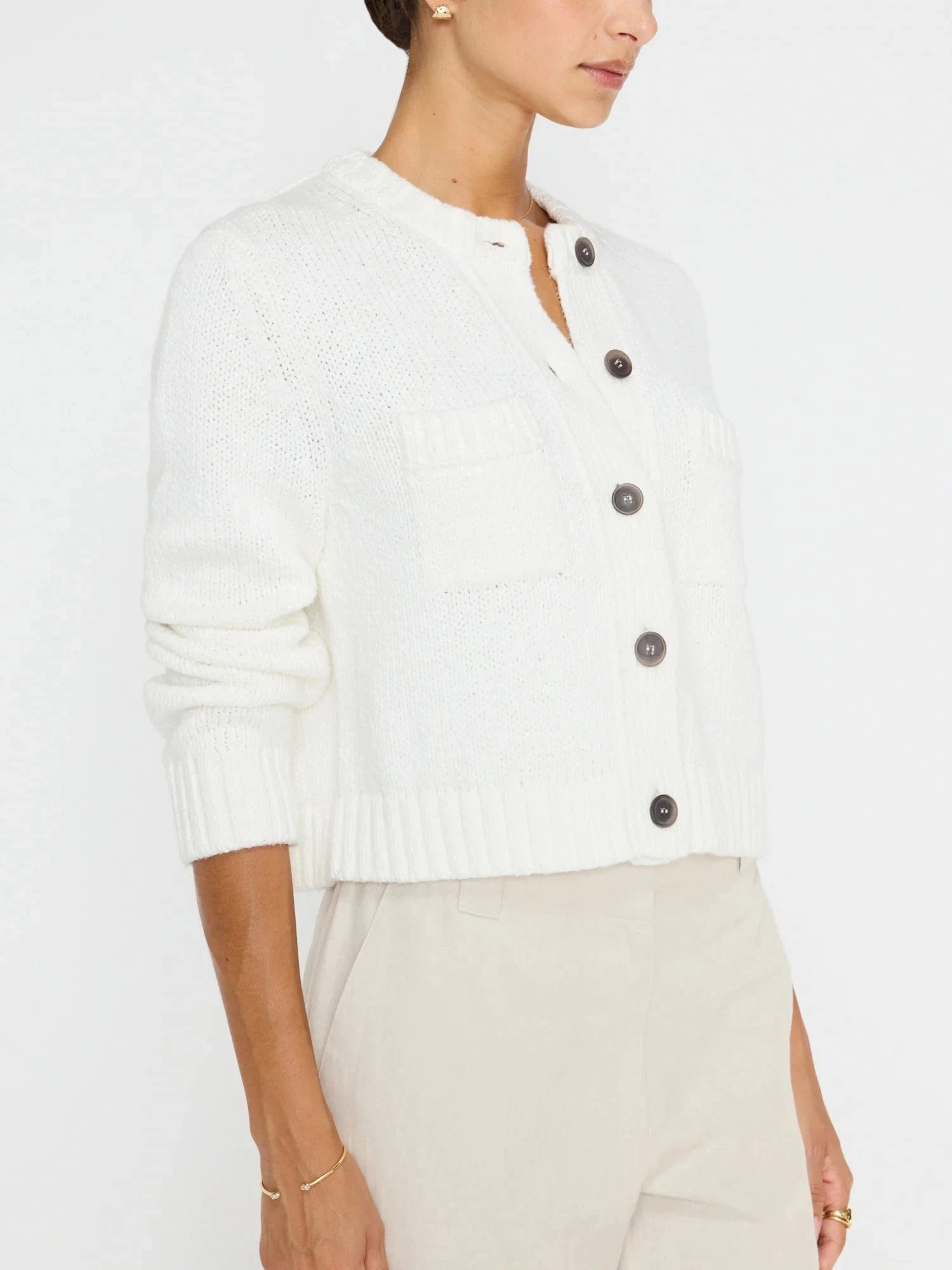 DoubleLayered Collar Soft Pullover Iben Cardigan Salt White