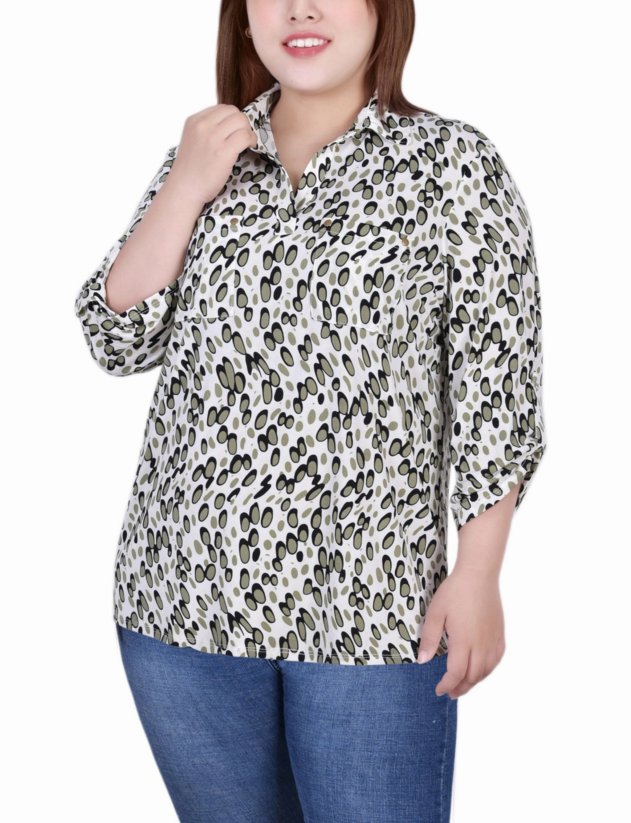Plus Size 3/4 Roll Tab Sleeve Studded Y Neck Top RibbedTrim