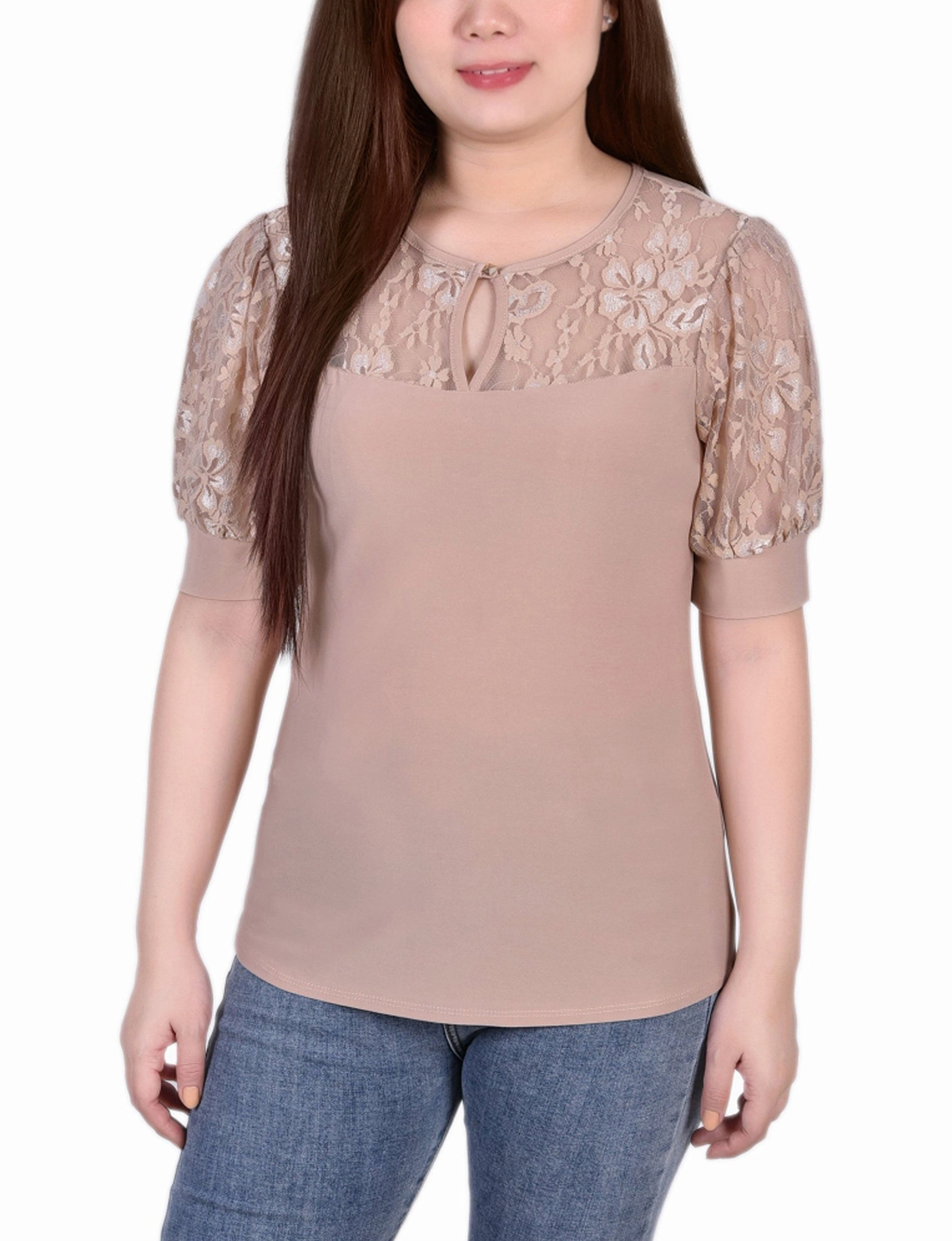 Active Wear Short Sleeve Lace Yoke and Sleeve Top