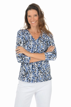 Growing Vine UPF50  V-Neck Top SeamlessSidePanels Recycled Material Blend