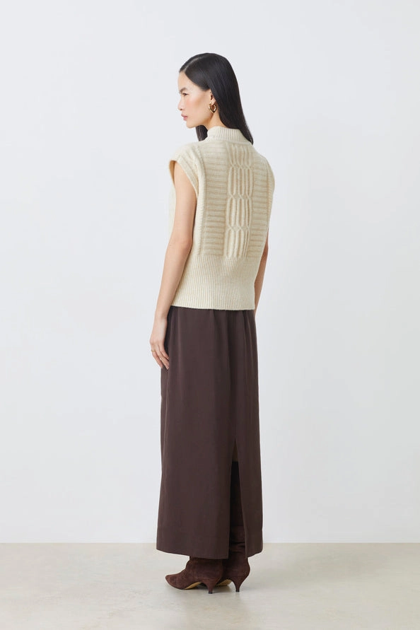 Comfort Cushion Neckline FadeResistant Treatment PRUSSE VEST