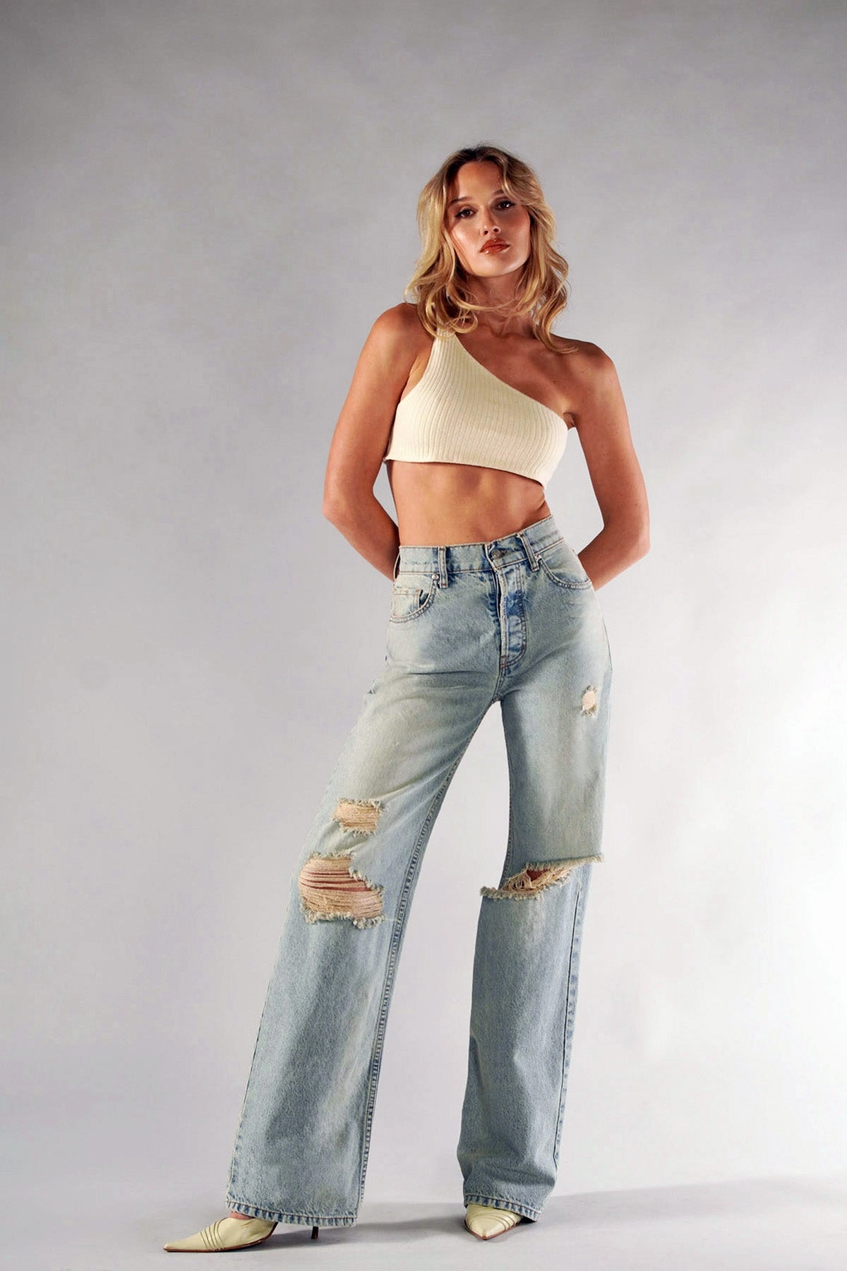 The 101 / Sea Breeze Casual Essentials Effortless Design