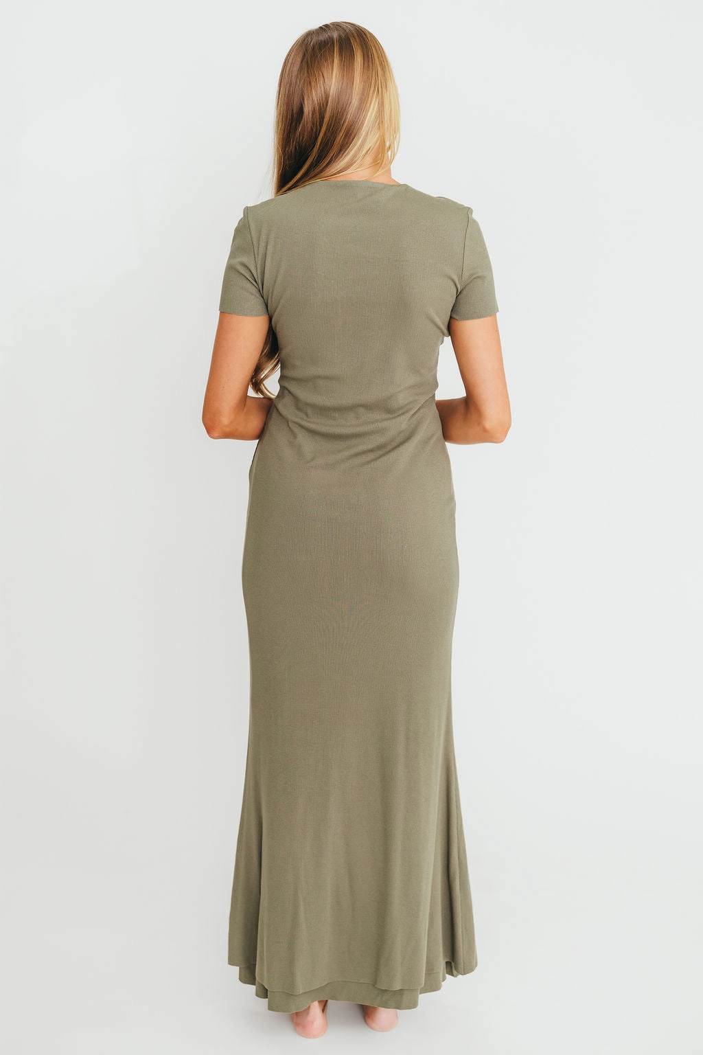 The Charlie Ribbed Maxi Dress in Dusty Olive Green - Bump Friendly Autumn Look