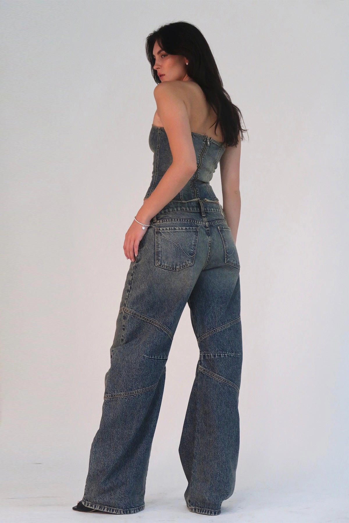The Jet Jean / G-6 Daily Motion