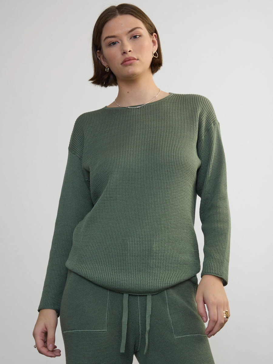 SHIRTTAIL EASY BOATNECK Stretchy Top
