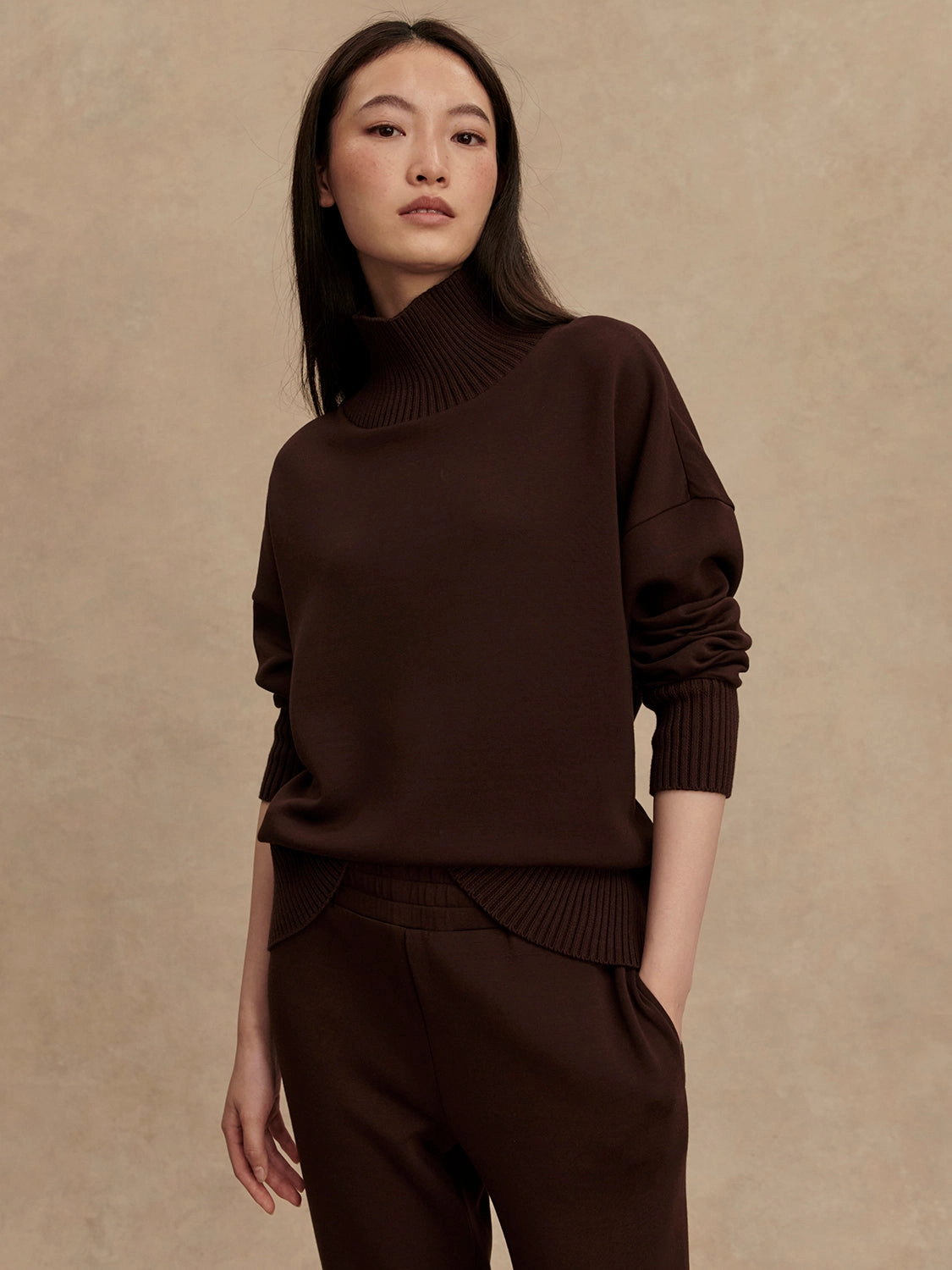 Varley Barker High-Neck Sweat in Coffee Bean simple design Low Profile Collar