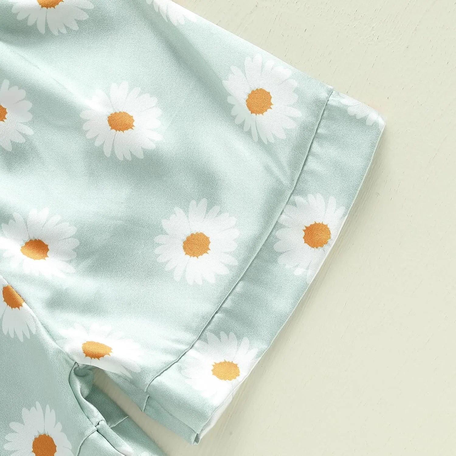 Toddler Baby Girl Silk Pajamas Set Daisy Floral Short Sleeve Button Down Shirt Shorts Summer Satin Sleepwear Cute Pjs
