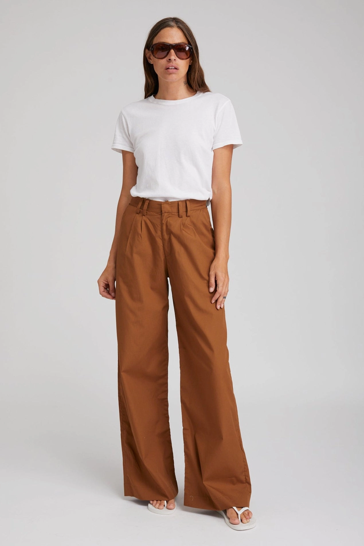 Layering Comfort Espresso Cotton Poplin Pleated Trousers