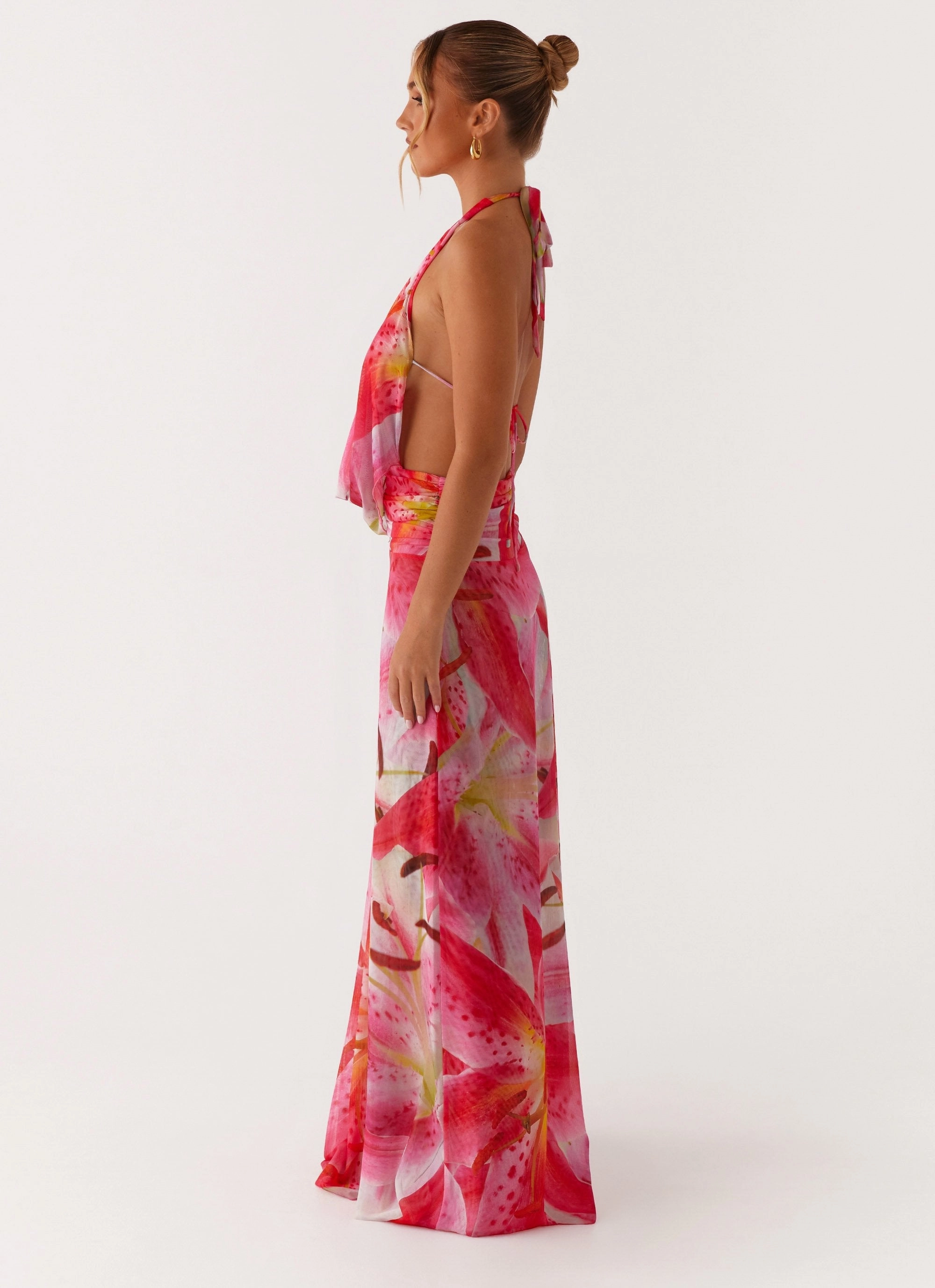 Elysia Mesh Maxi Dress - White Pink Lilly Perfect Wear Minimal Tone